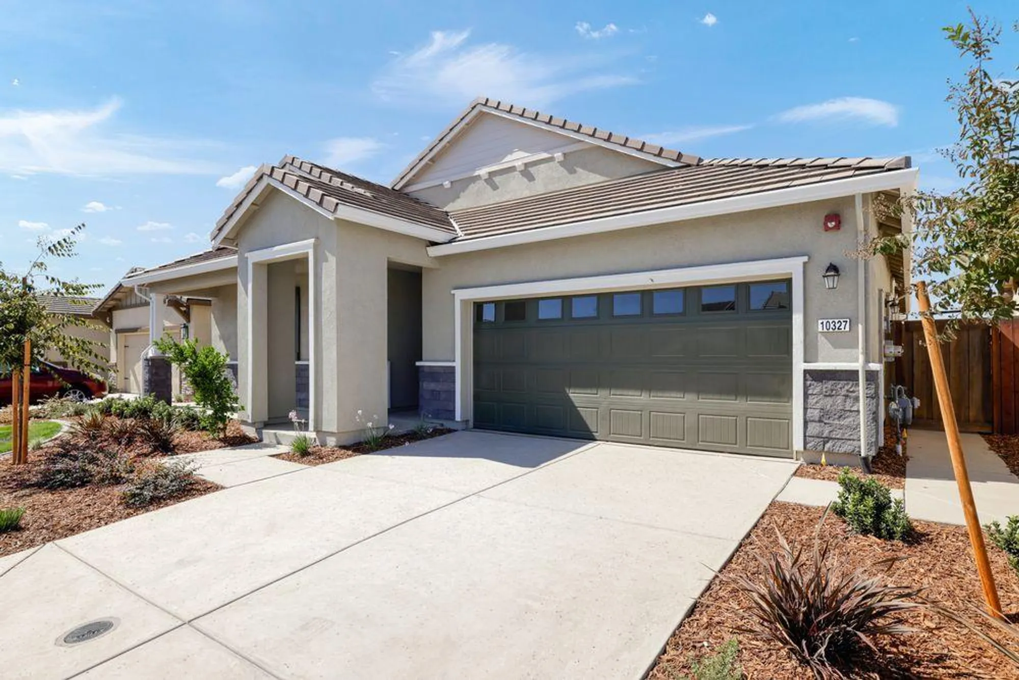 Property Slideshow image 30 of 43 | 10327 evangaline way, Elk Grove, CA, 95757