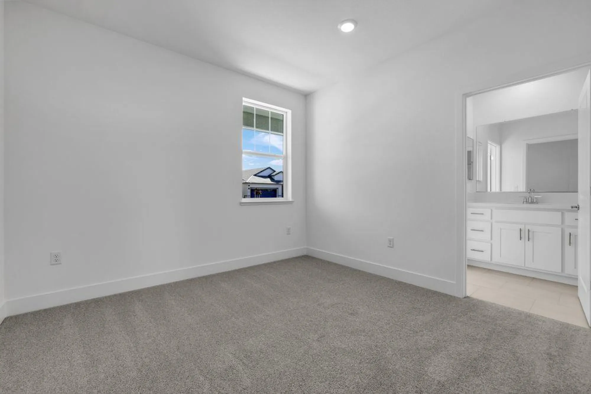 Property Slideshow image 20 of 43 | 10327 evangaline way, Elk Grove, CA, 95757