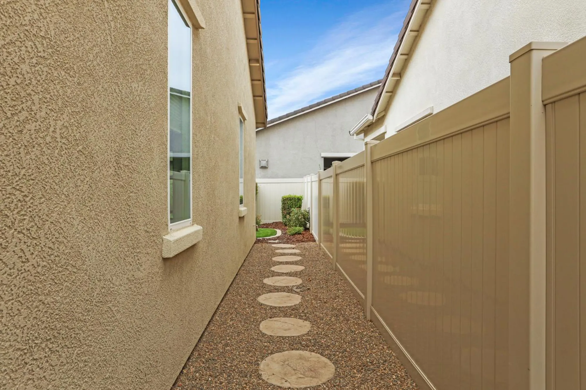 Property Slideshow image 47 of 64 | 2679 glen echo ln, Manteca, CA, 95336