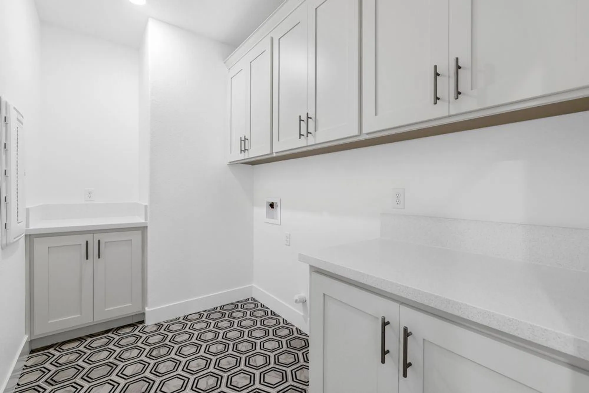 Property Slideshow image 28 of 43 | 10327 evangaline way, Elk Grove, CA, 95757