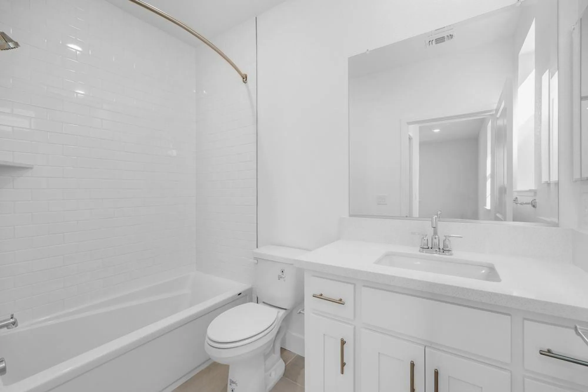 Property Slideshow image 23 of 55 | 10328 evangaline way, Elk Grove, CA, 95757