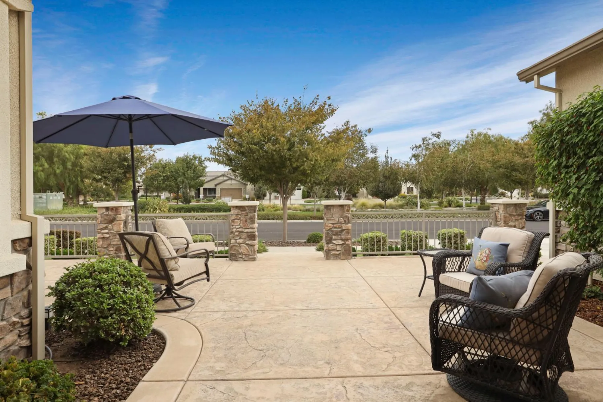 Property Slideshow image 10 of 64 | 2679 glen echo ln, Manteca, CA, 95336