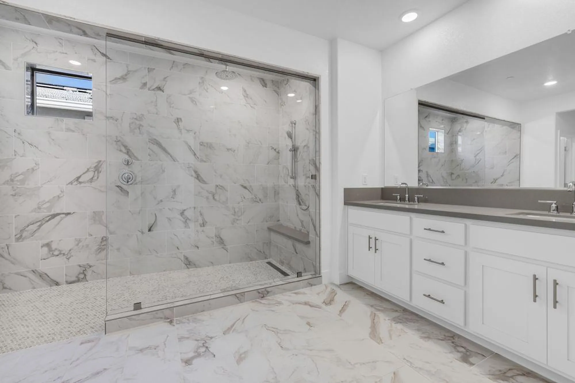 Property Slideshow image 19 of 55 | 10328 evangaline way, Elk Grove, CA, 95757