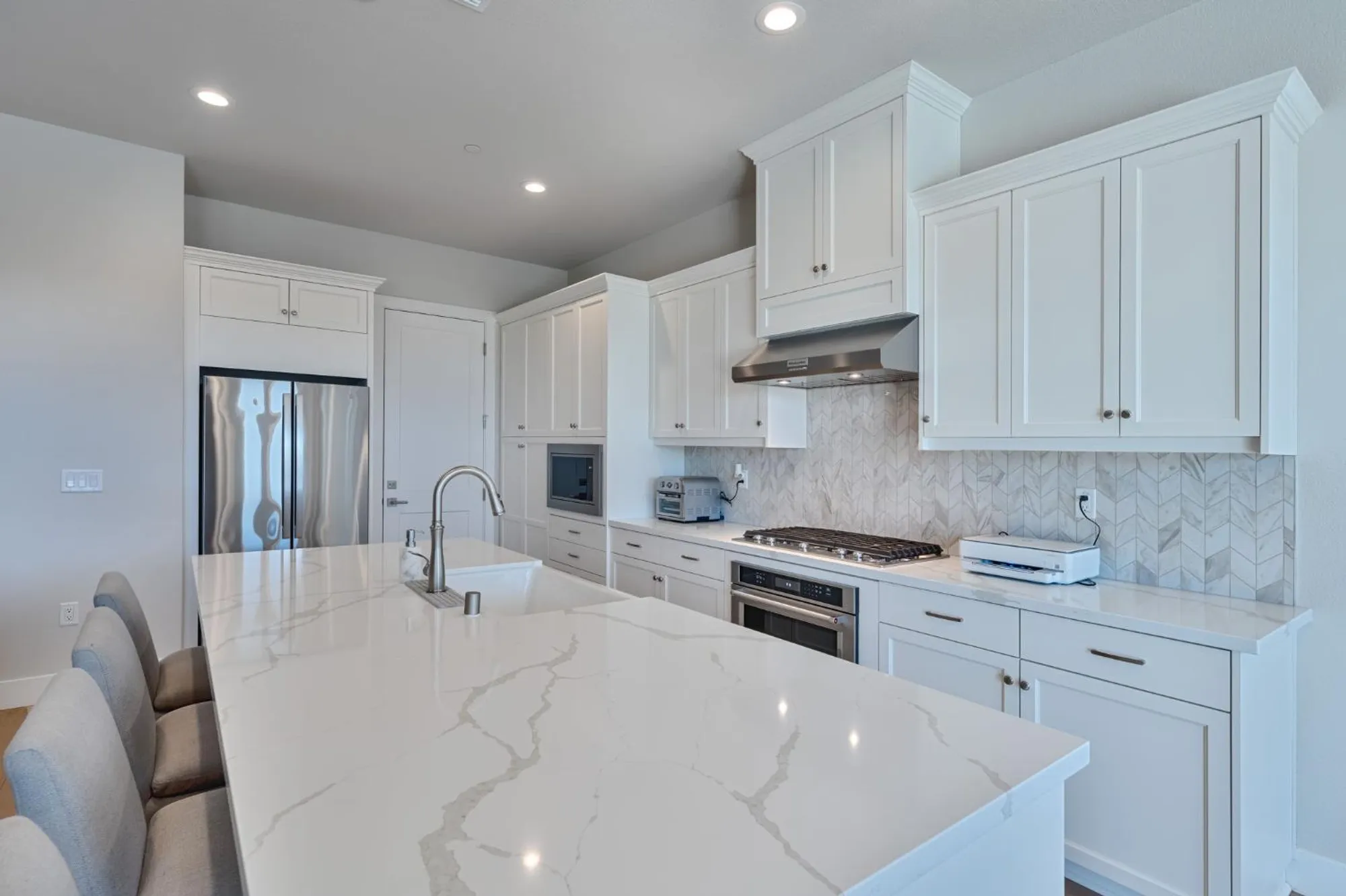 Property Slideshow image 9 of 44 | 4187 eagle view way, Folsom, CA, 95630