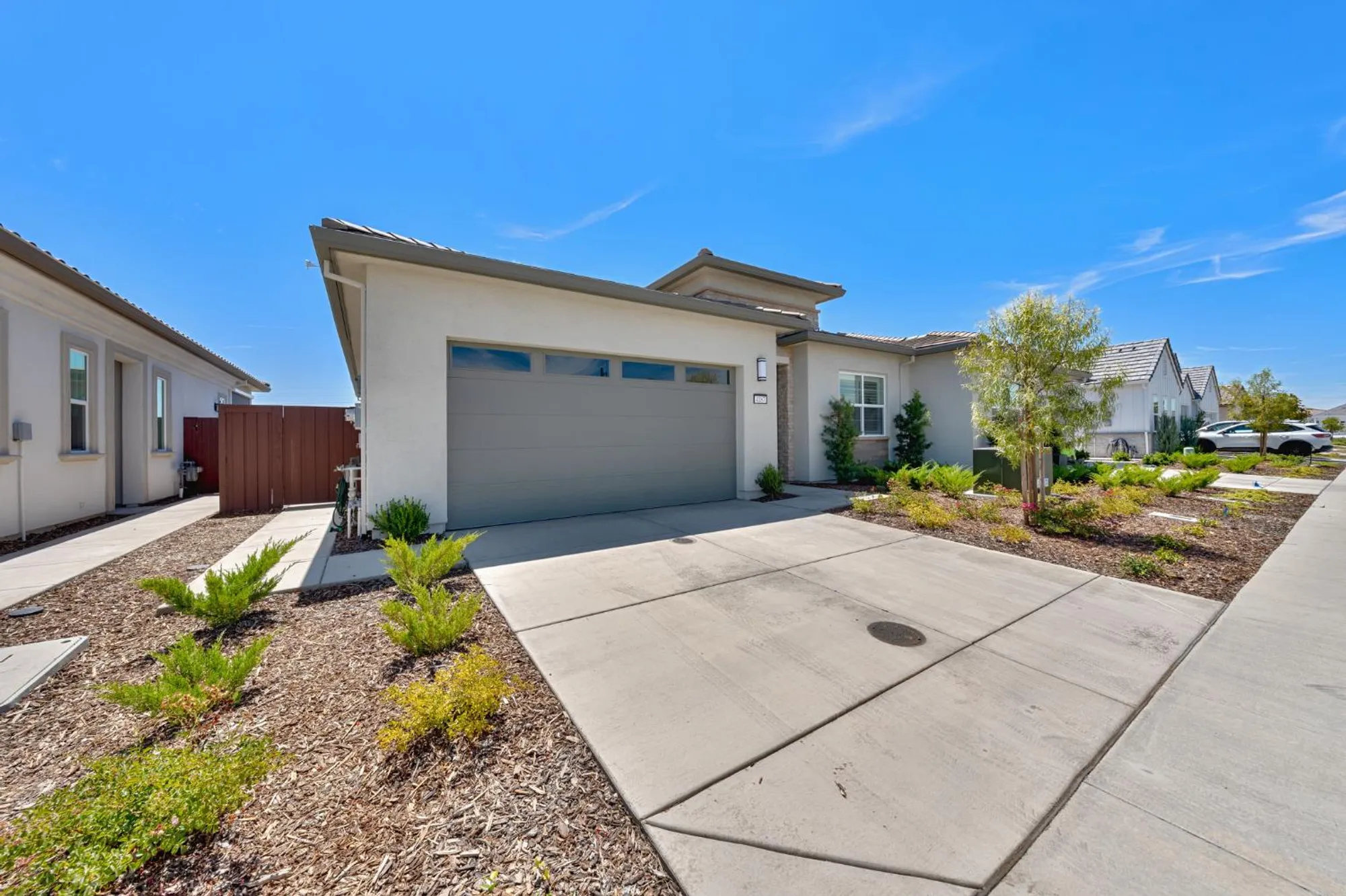 Property Slideshow image 2 of 44 | 4187 eagle view way, Folsom, CA, 95630