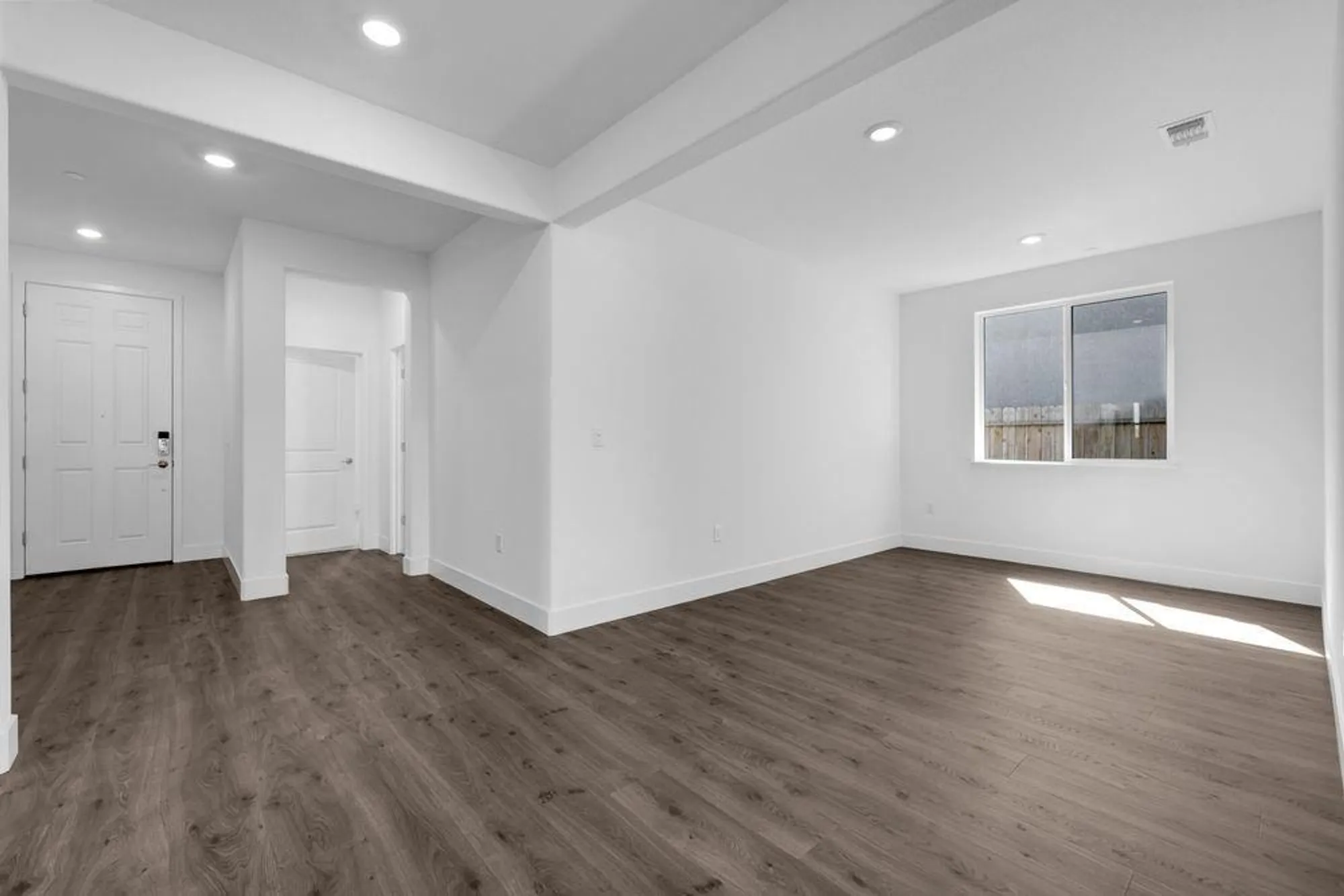 Property Slideshow image 27 of 43 | 10327 evangaline way, Elk Grove, CA, 95757