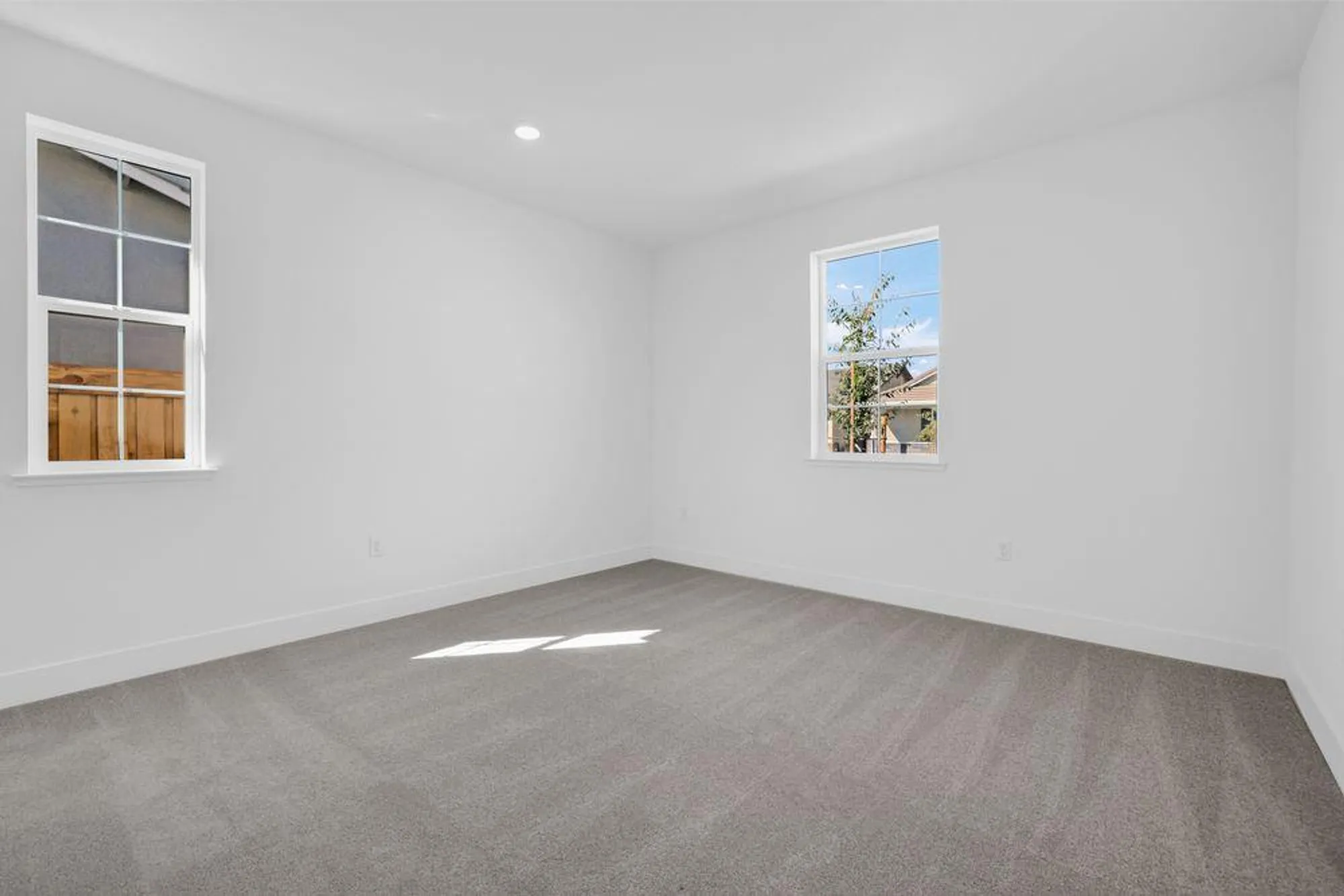 Property Slideshow image 20 of 55 | 10328 evangaline way, Elk Grove, CA, 95757