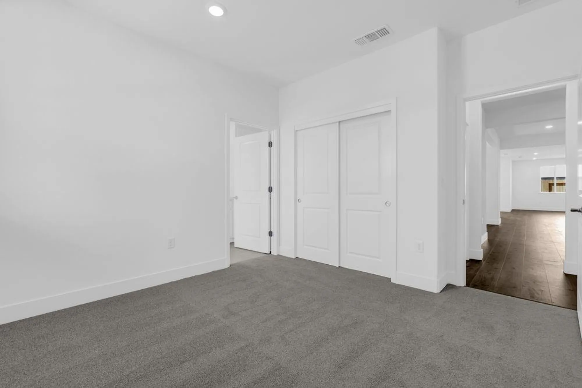 Property Slideshow image 21 of 43 | 10327 evangaline way, Elk Grove, CA, 95757