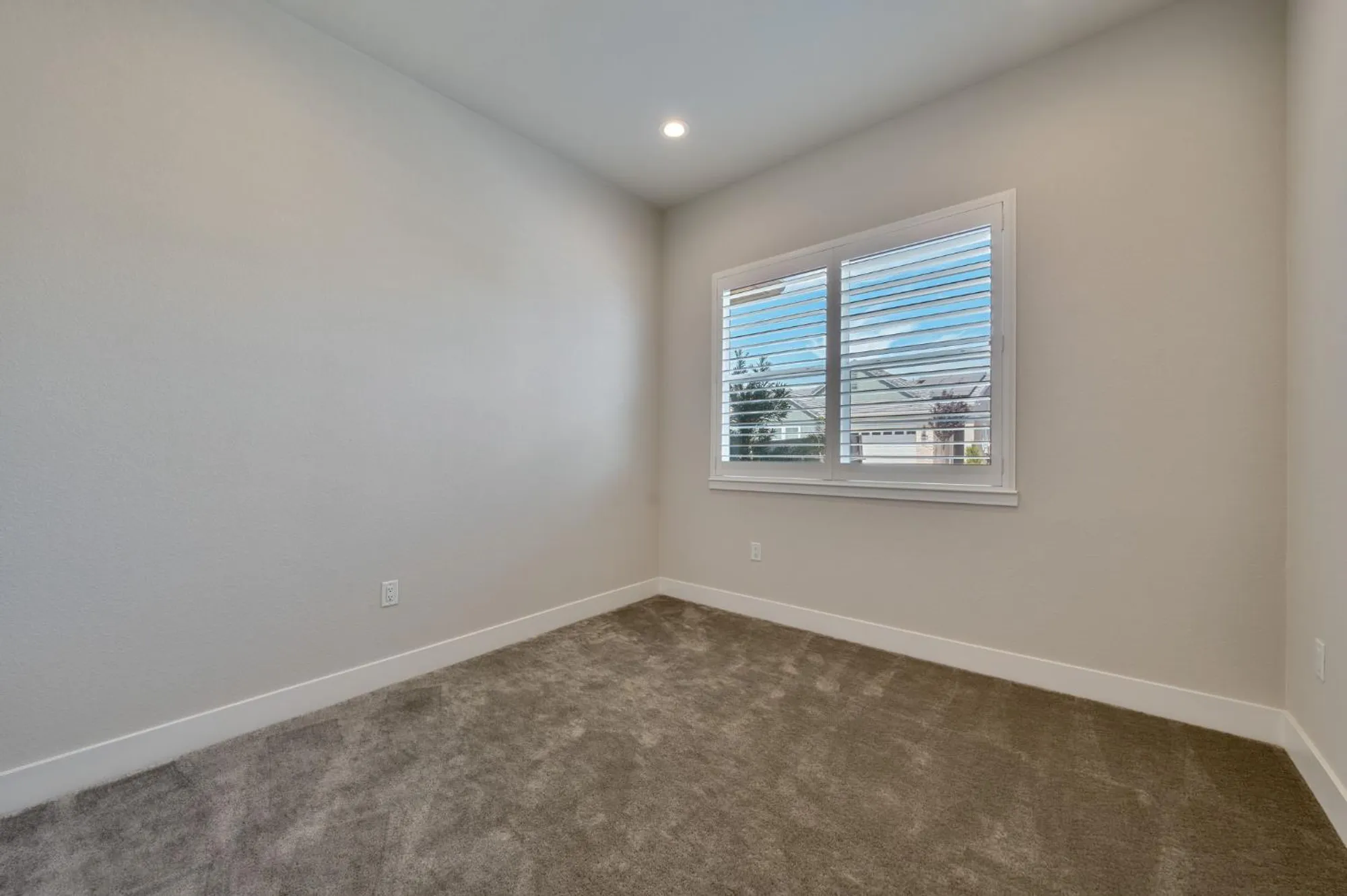 Property Slideshow image 22 of 44 | 4187 eagle view way, Folsom, CA, 95630