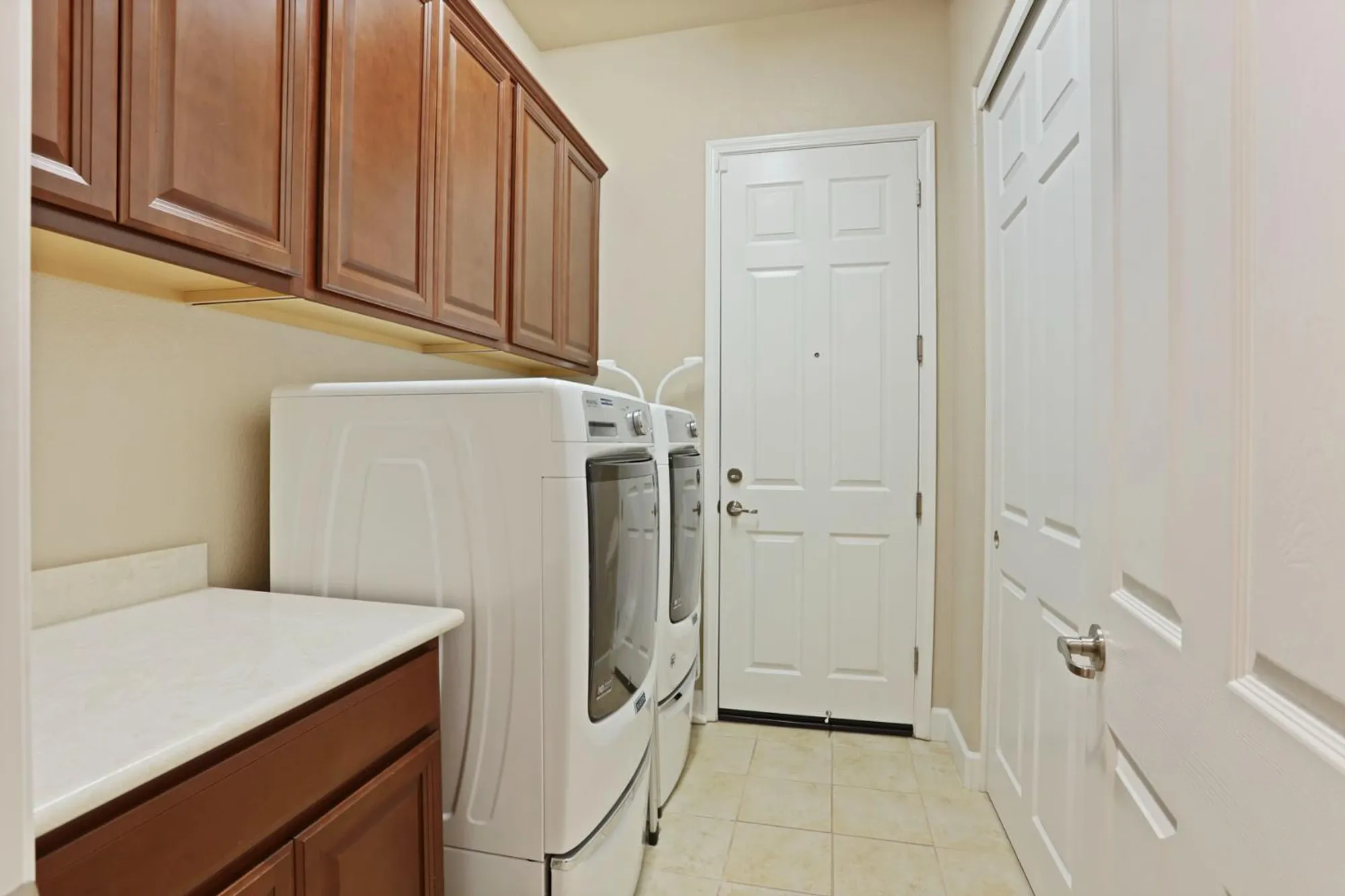 Property Slideshow image 15 of 64 | 2679 glen echo ln, Manteca, CA, 95336