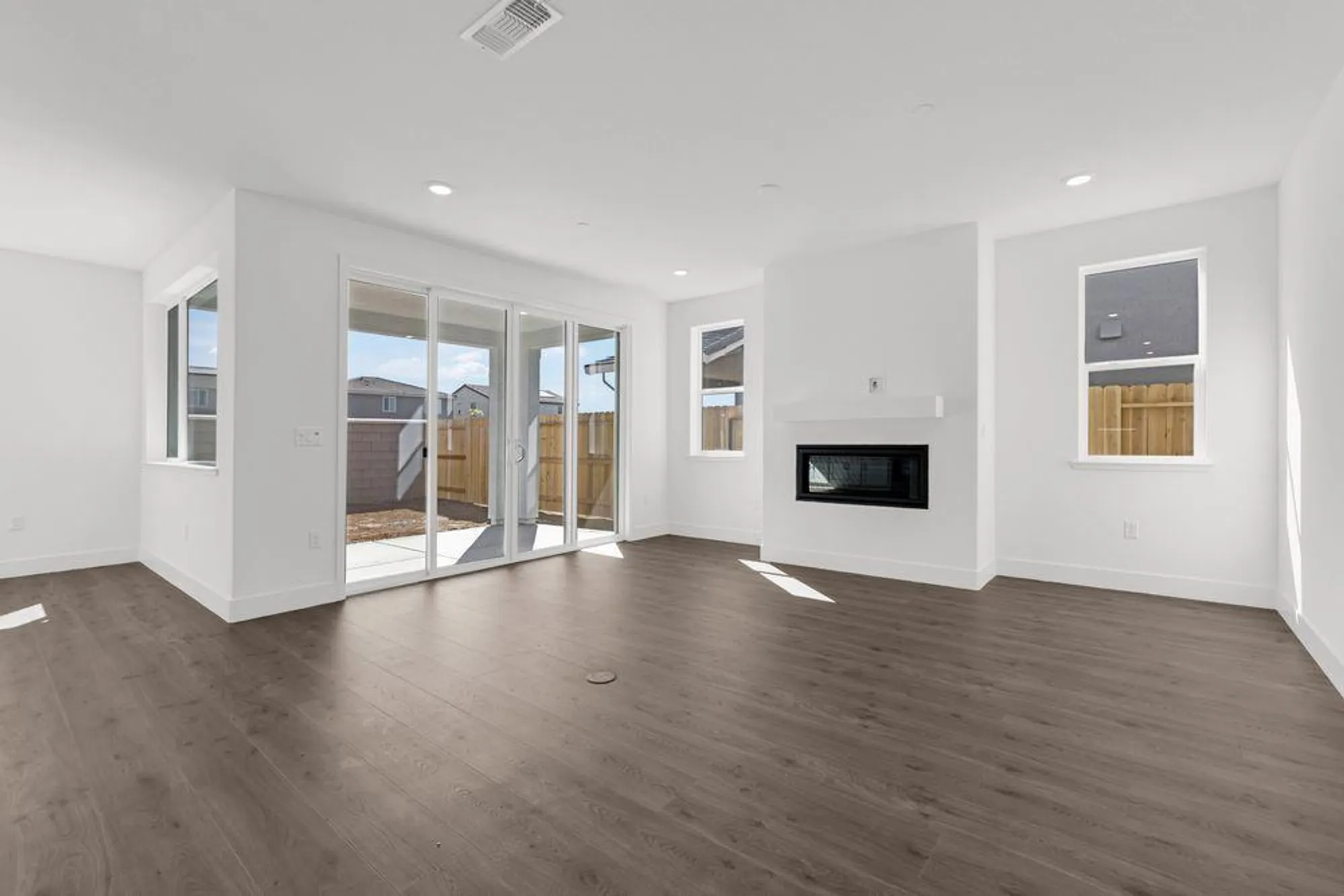 Property Slideshow image 7 of 55 | 10328 evangaline way, Elk Grove, CA, 95757