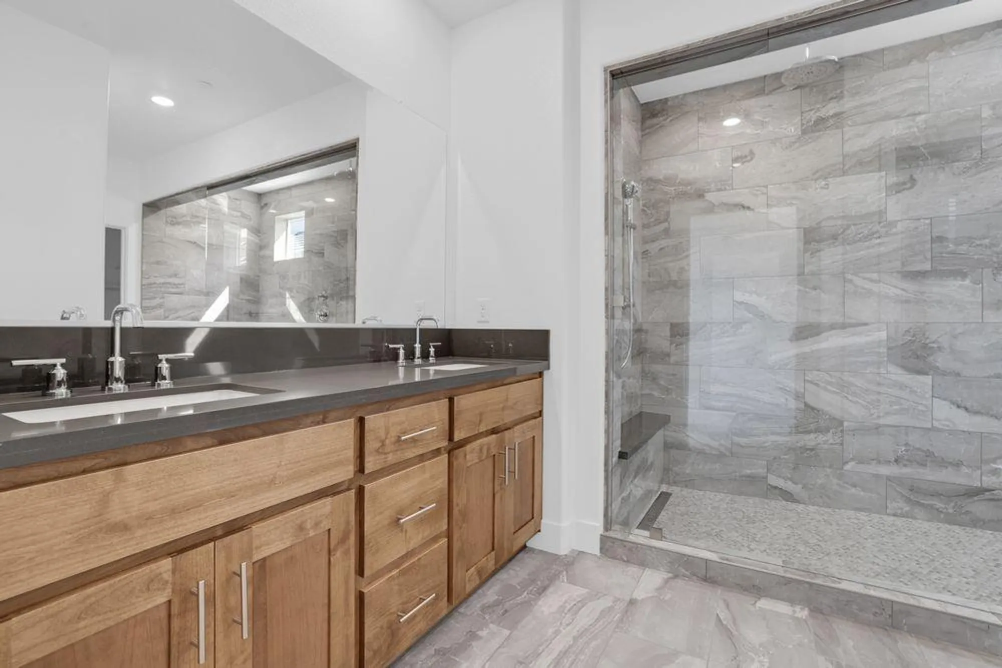 Property Slideshow image 18 of 55 | 10324 evangaline way, Elk Grove, CA, 95757