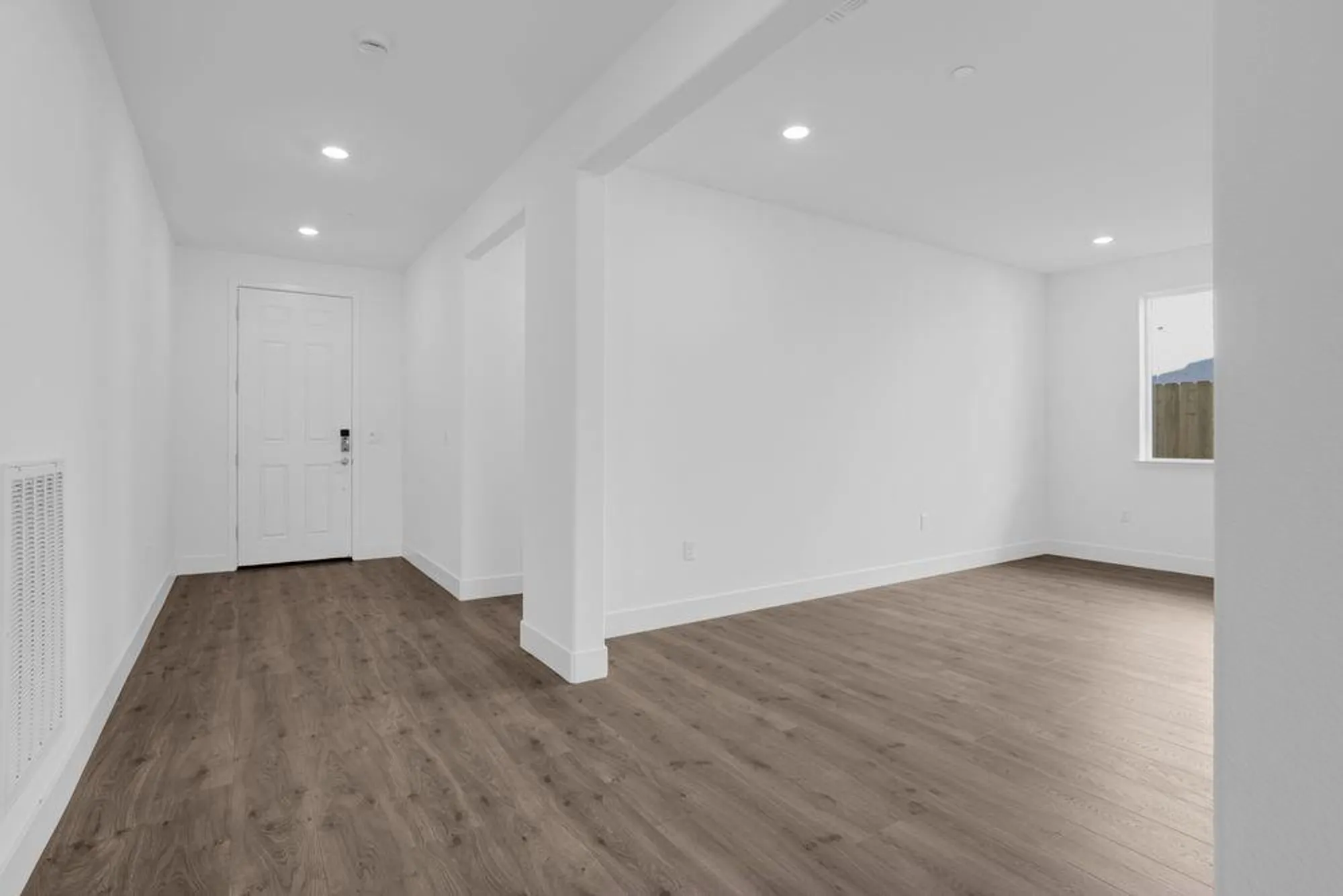 Property Slideshow image 27 of 55 | 10324 evangaline way, Elk Grove, CA, 95757