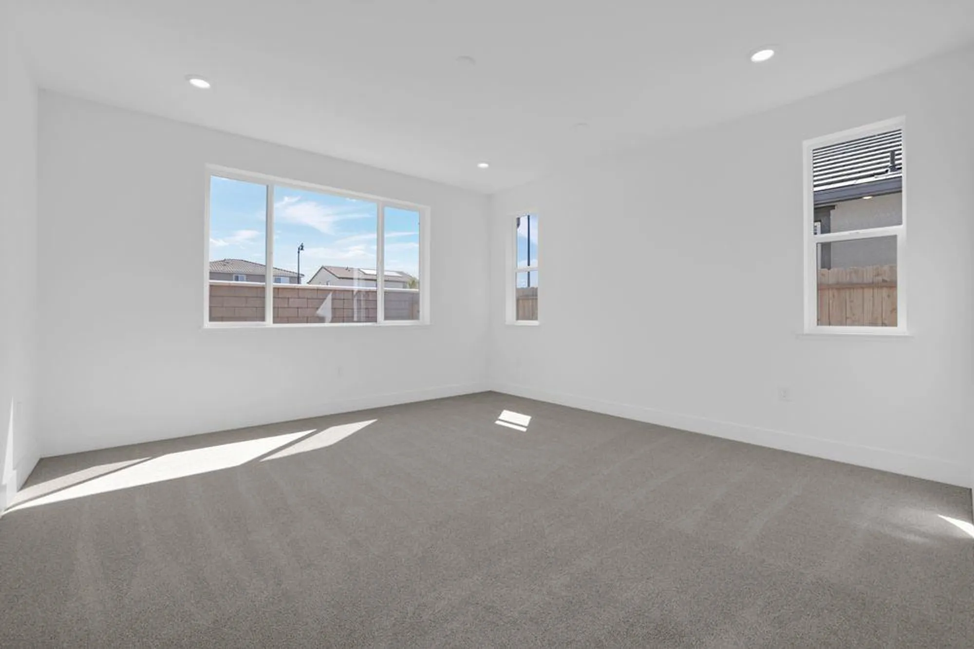 Property Slideshow image 15 of 55 | 10324 evangaline way, Elk Grove, CA, 95757