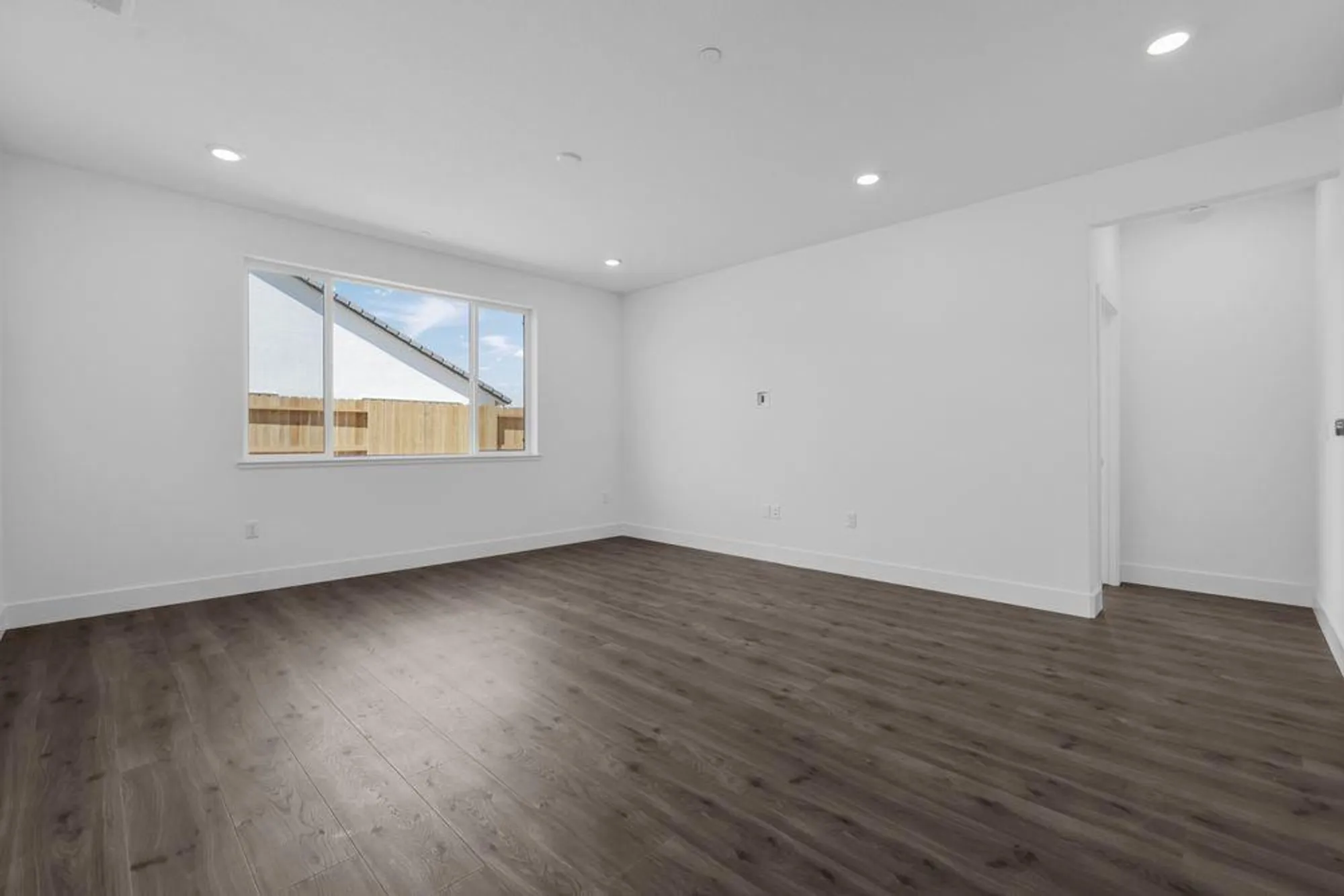 Property Slideshow image 7 of 43 | 10327 evangaline way, Elk Grove, CA, 95757