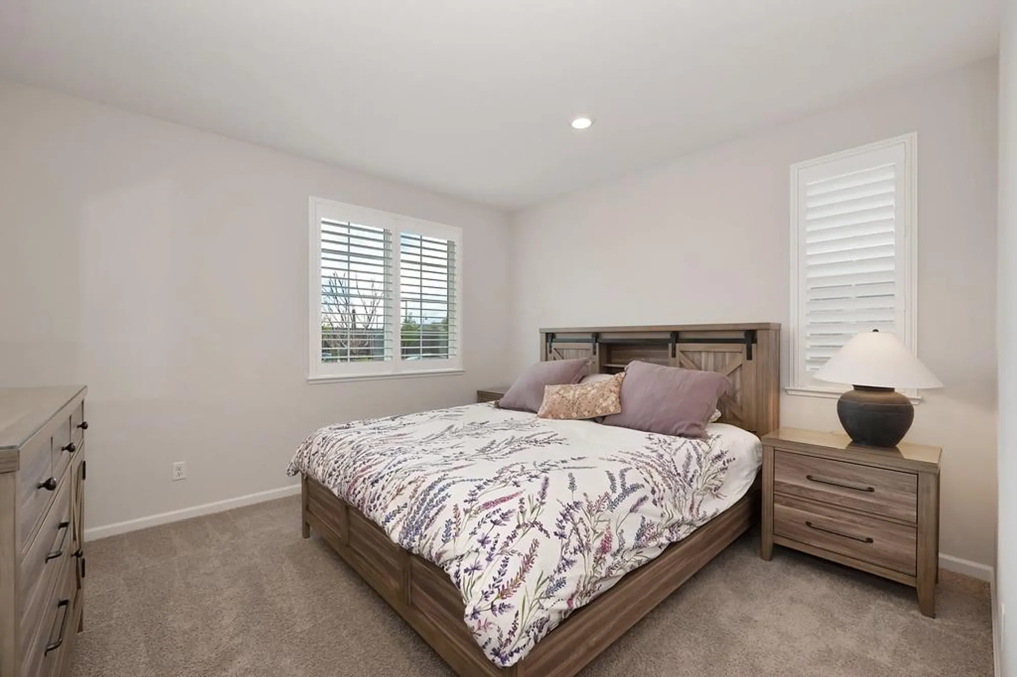Property Slideshow image 36 of 97 | 1697 donner ln, Lincoln, CA, 95648