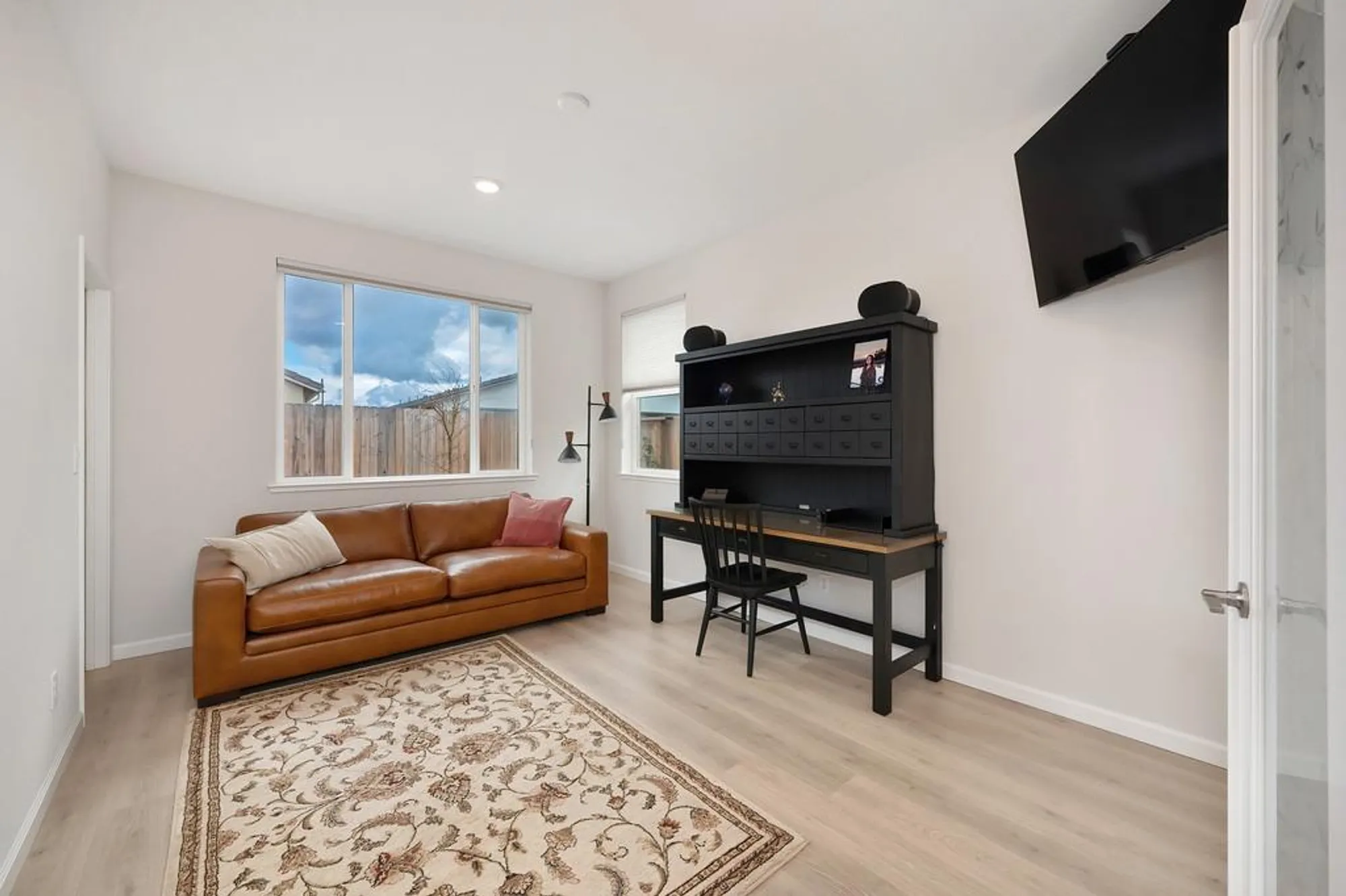 Property Slideshow image 43 of 97 | 1697 donner ln, Lincoln, CA, 95648