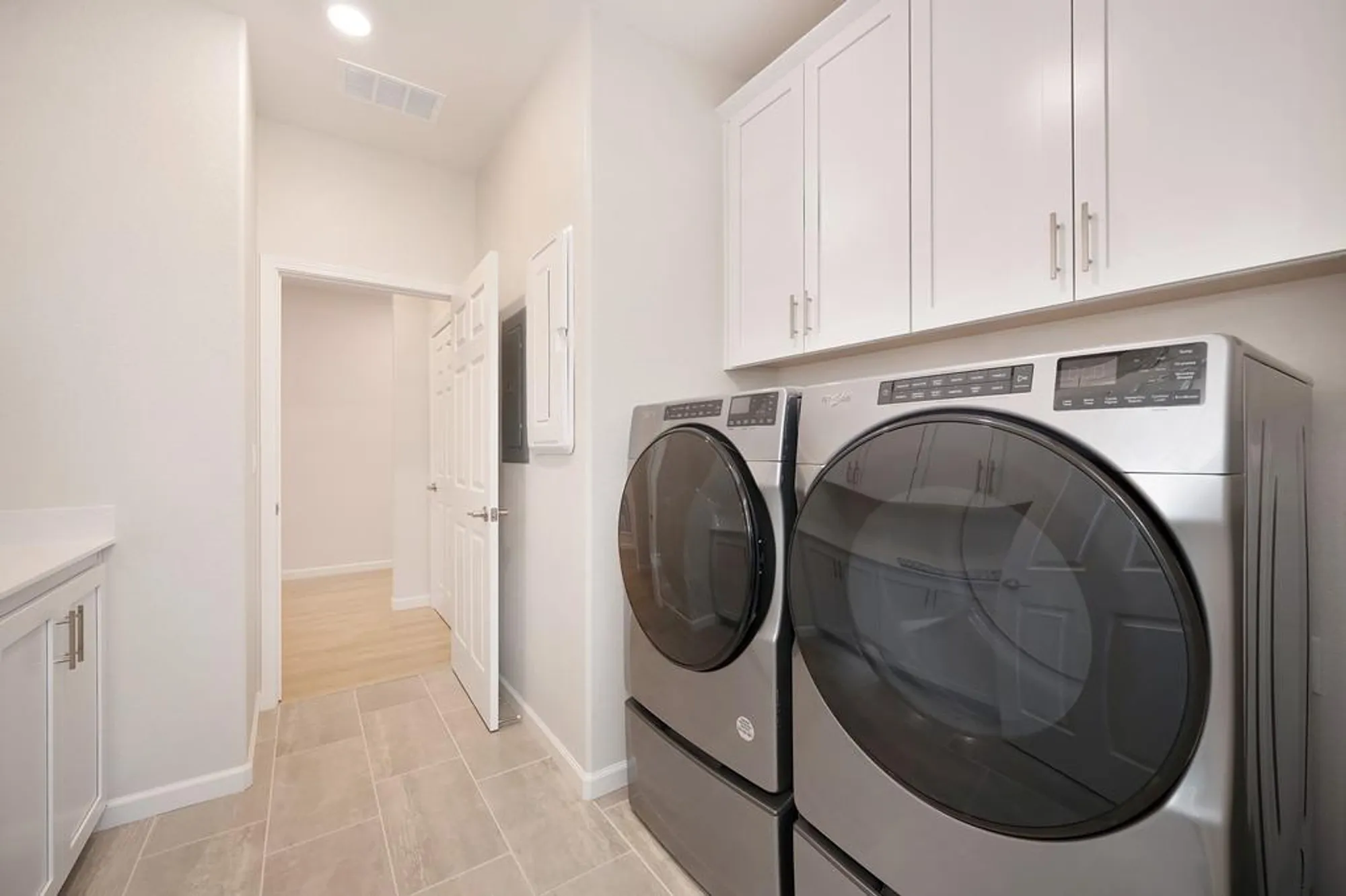 Property Slideshow image 49 of 97 | 1697 donner ln, Lincoln, CA, 95648