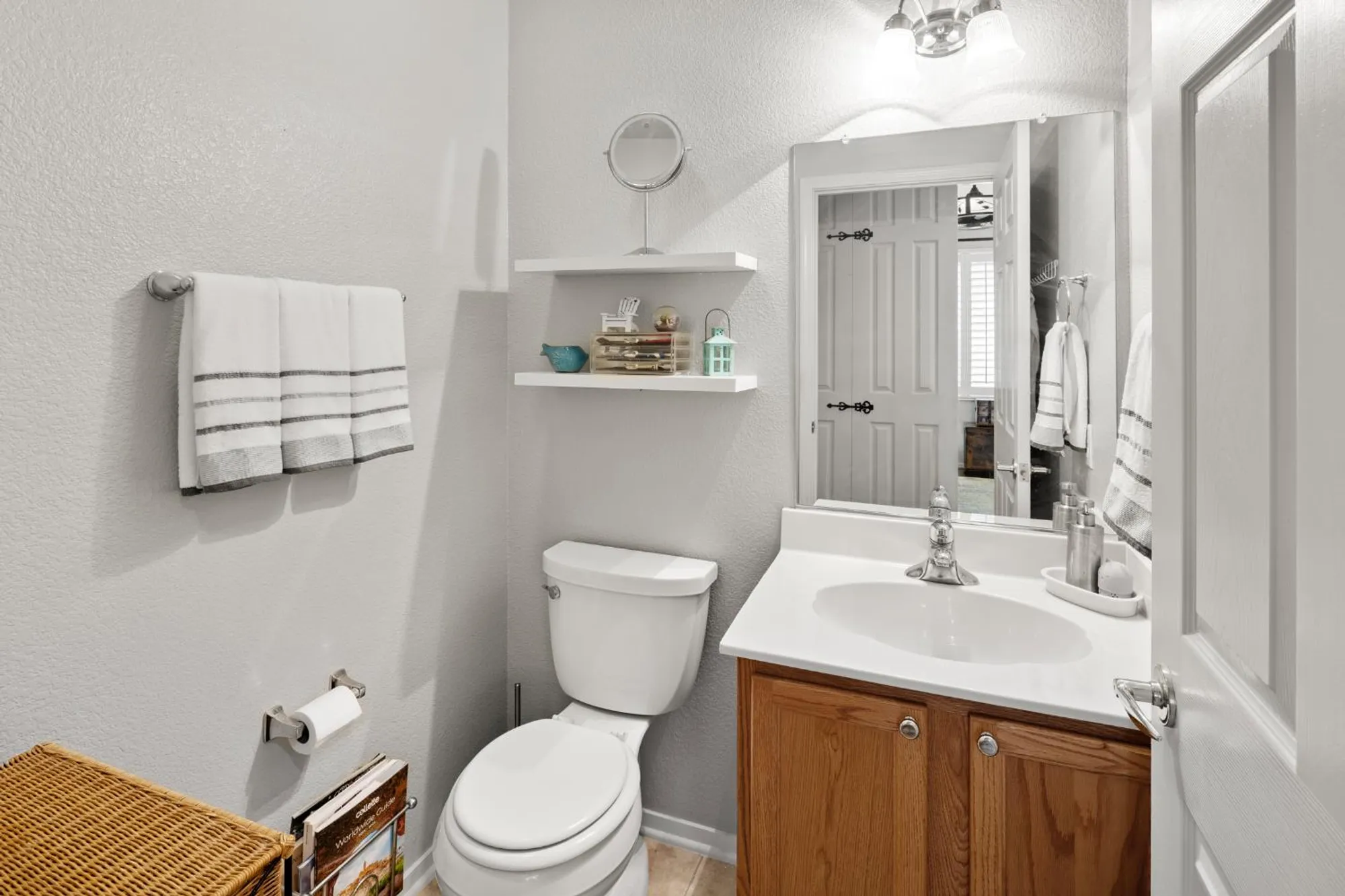 Property Slideshow image 27 of 50 | 2320 winding way, Lincoln, CA, 95648