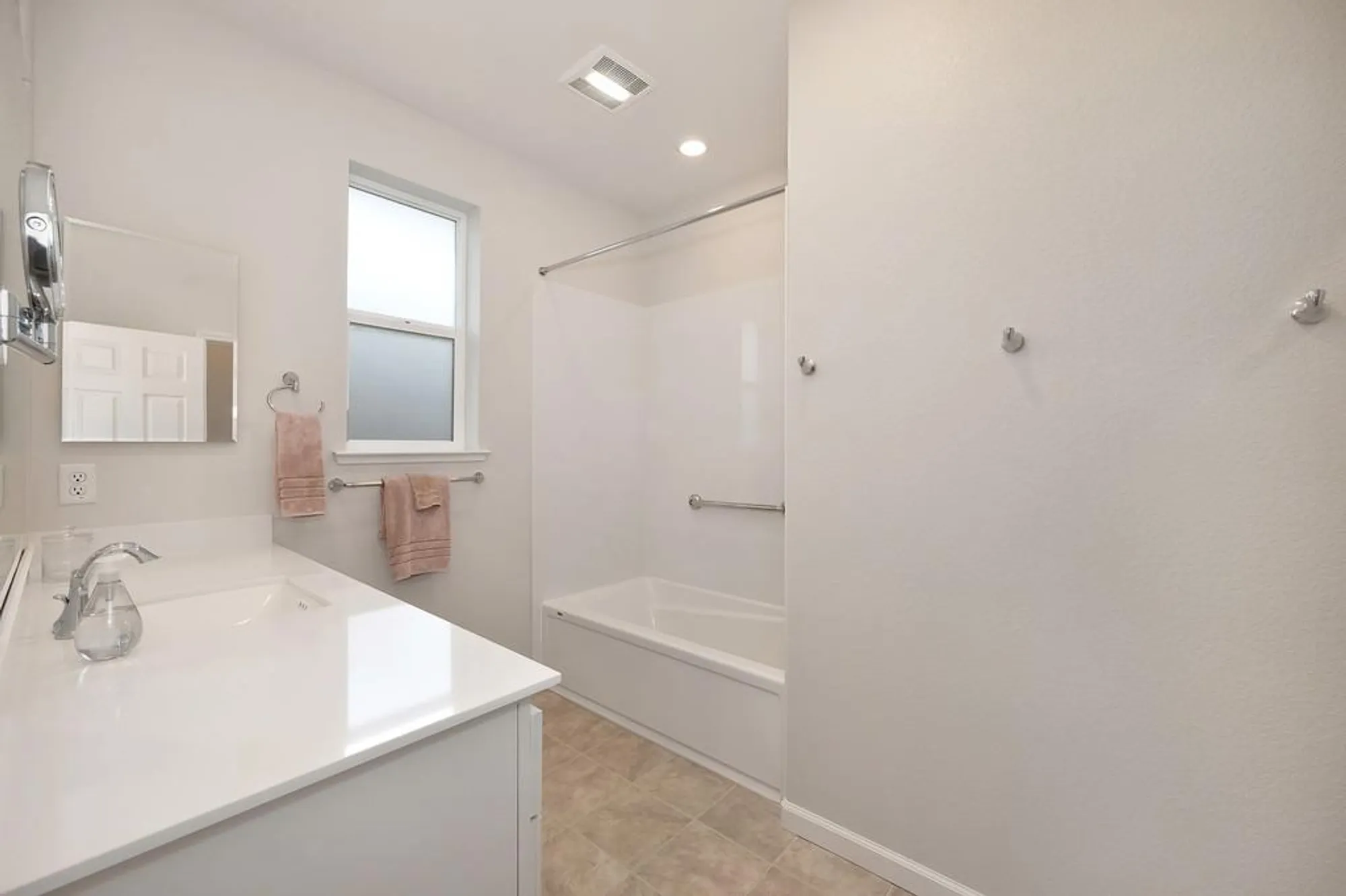 Property Slideshow image 41 of 97 | 1697 donner ln, Lincoln, CA, 95648