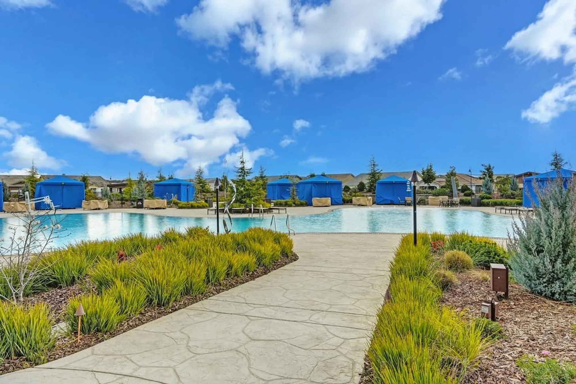 Property Slideshow image 83 of 97 | 1697 donner ln, Lincoln, CA, 95648