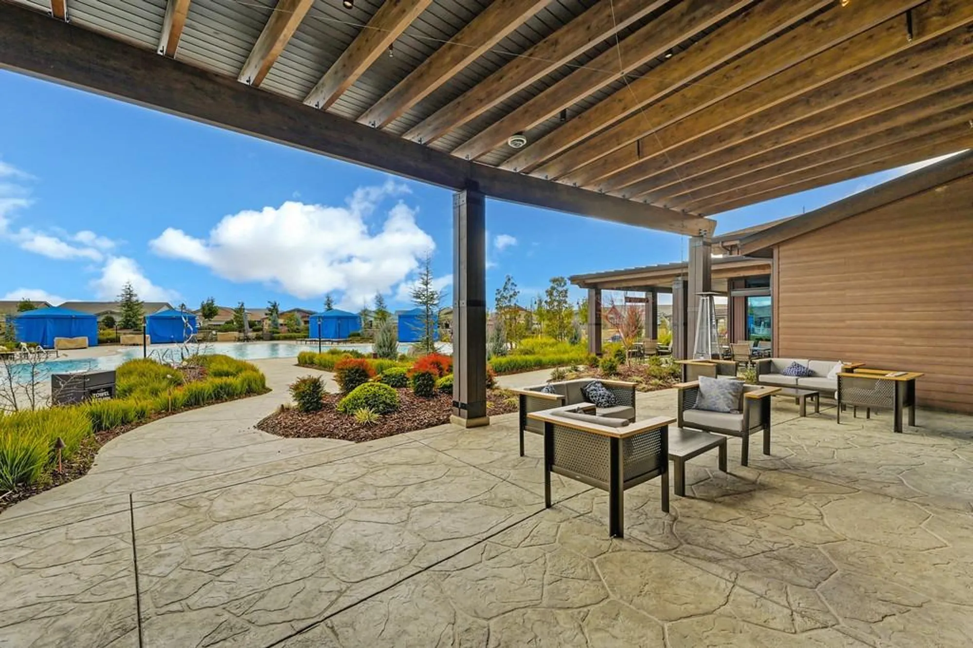 Property Slideshow image 81 of 97 | 1697 donner ln, Lincoln, CA, 95648