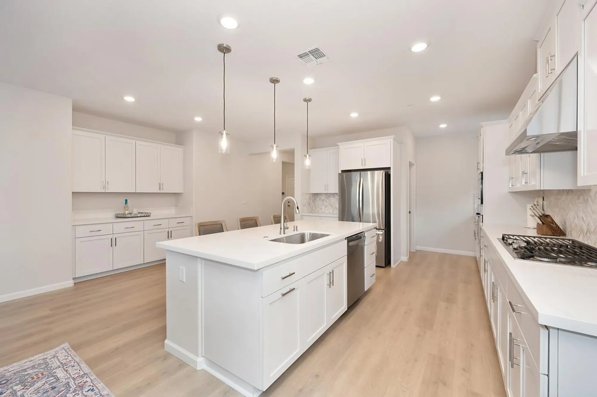 Property Slideshow image 15 of 97 | 1697 donner ln, Lincoln, CA, 95648