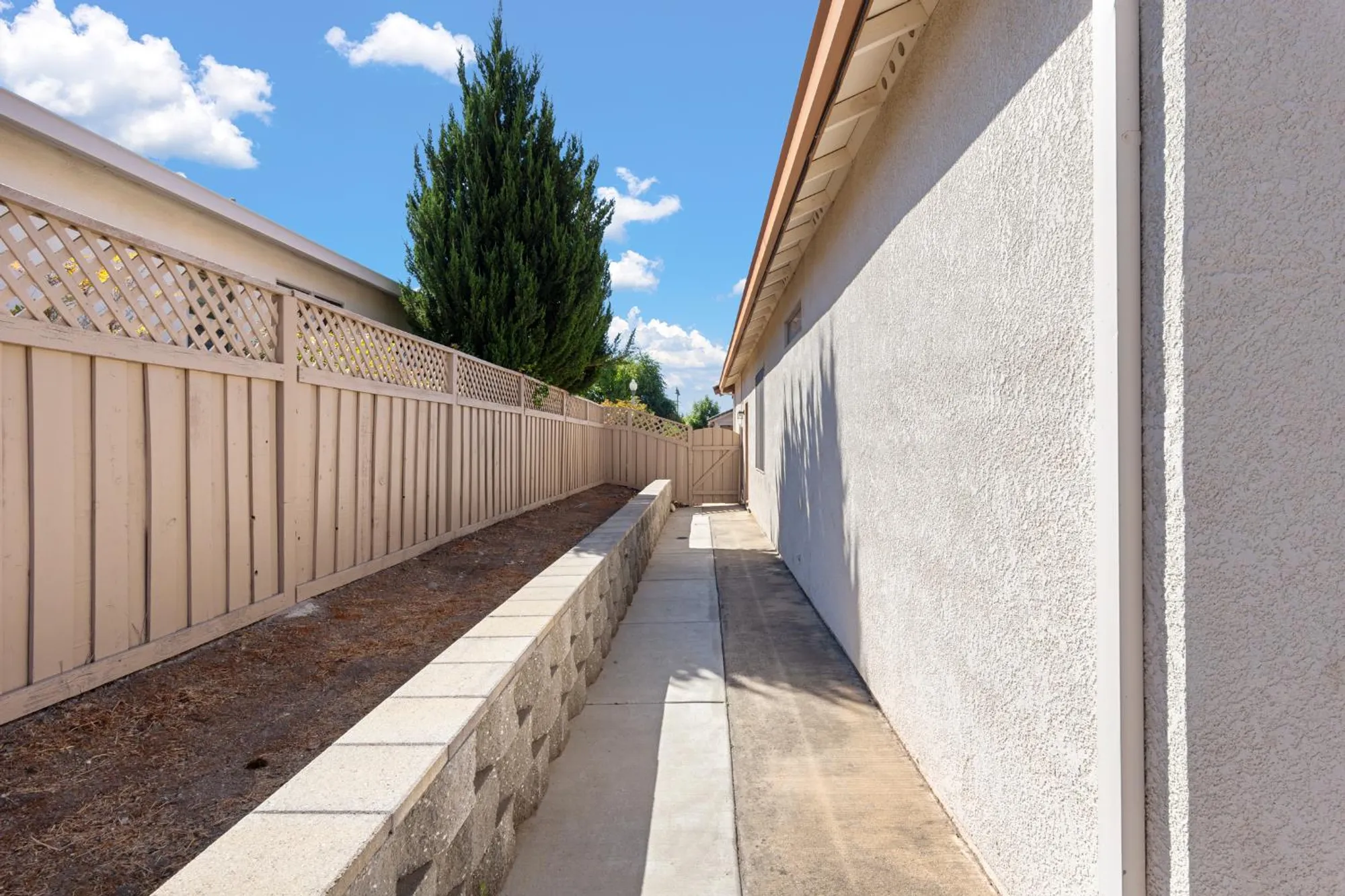 Property Slideshow image 32 of 50 | 2320 winding way, Lincoln, CA, 95648