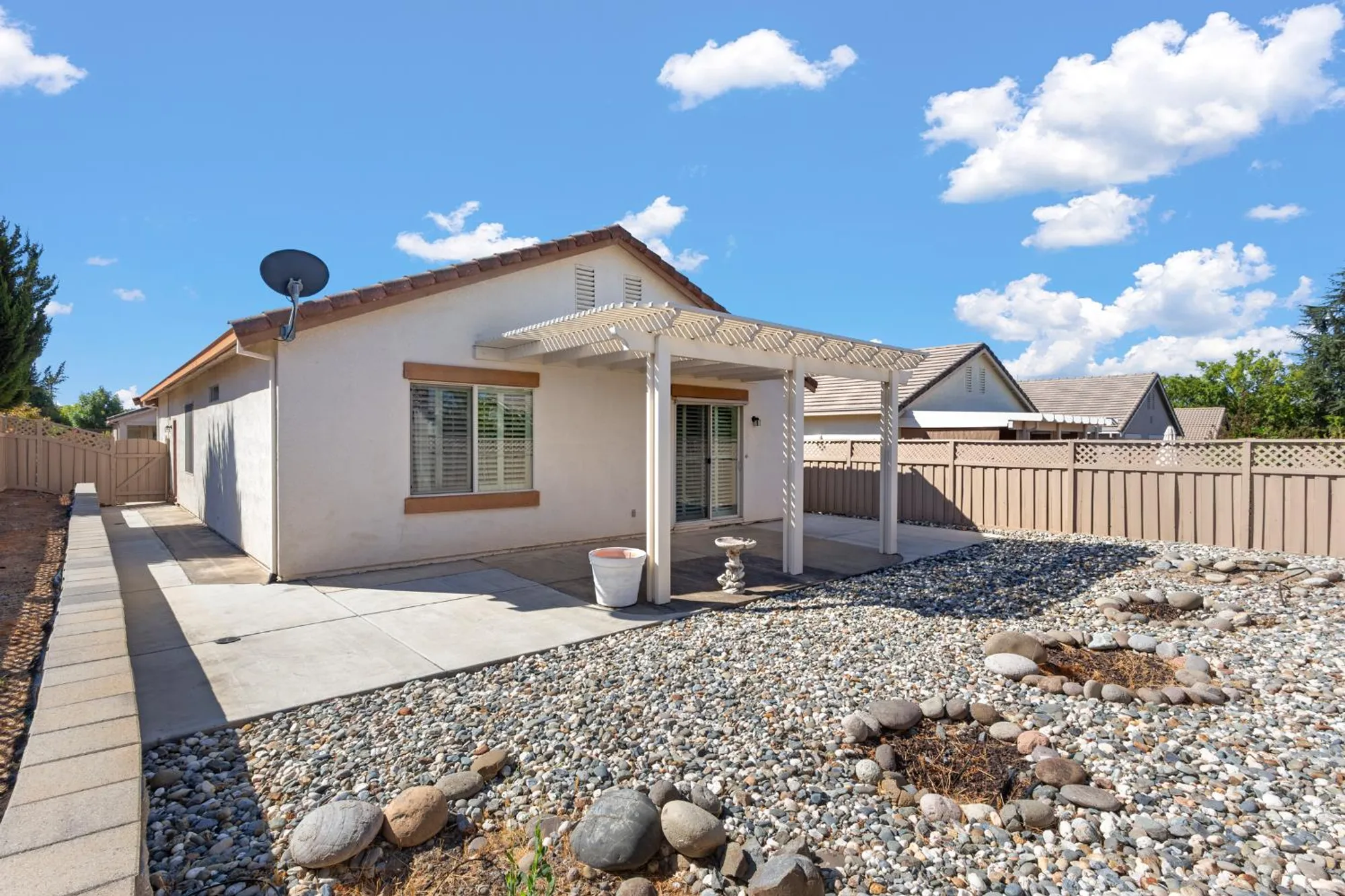 Property Slideshow image 5 of 50 | 2320 winding way, Lincoln, CA, 95648