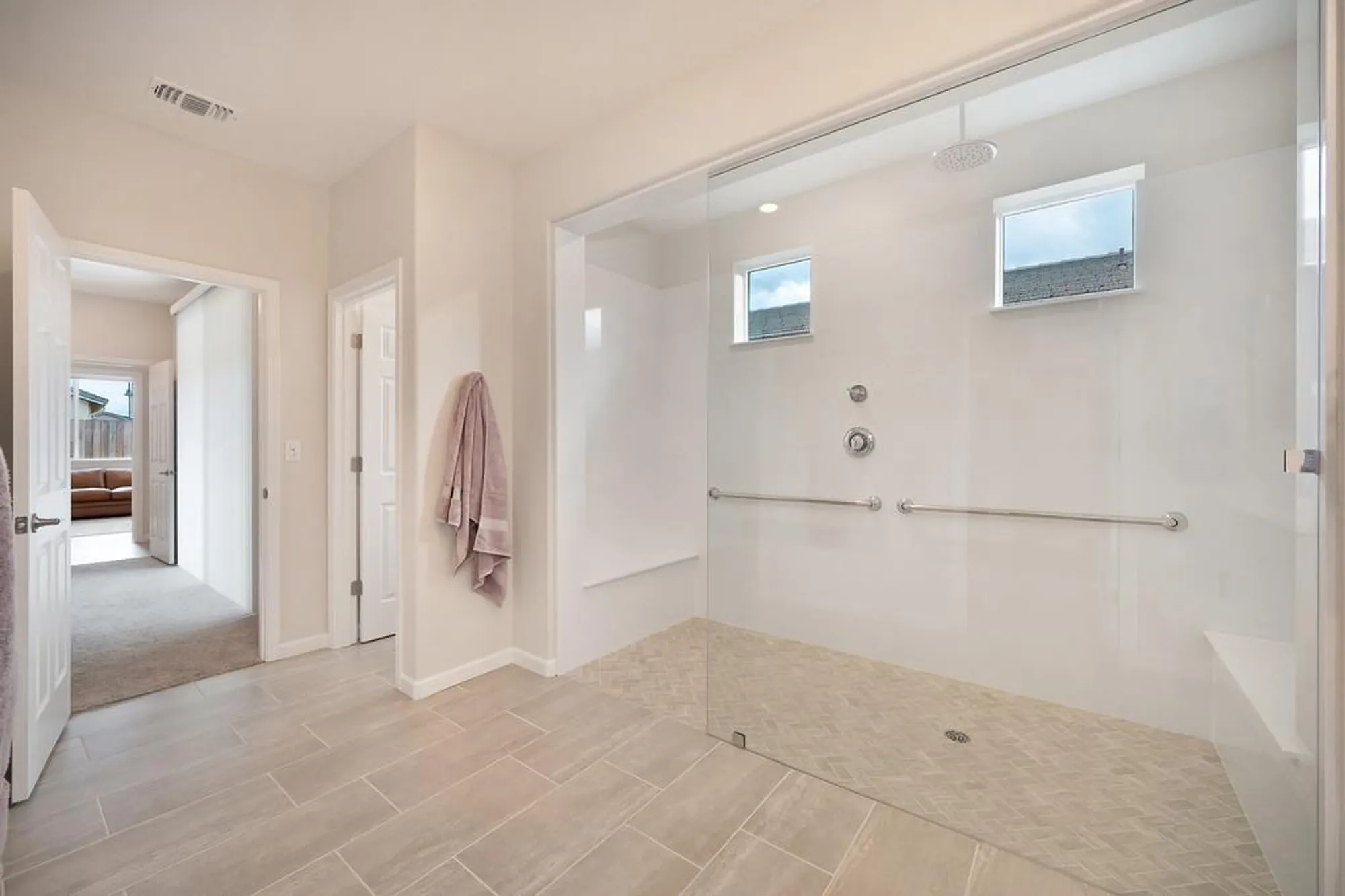 Property Slideshow image 33 of 97 | 1697 donner ln, Lincoln, CA, 95648
