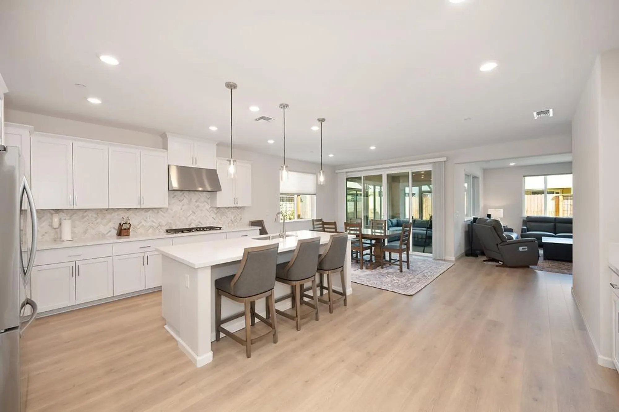 Property Slideshow image 9 of 97 | 1697 donner ln, Lincoln, CA, 95648