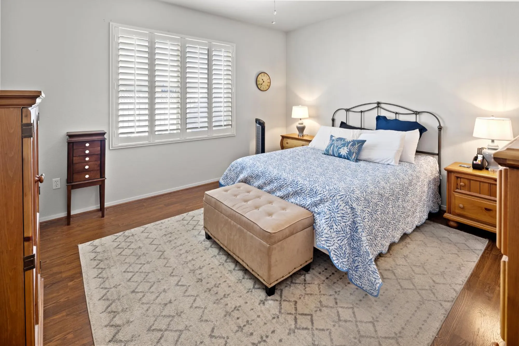 Property Slideshow image 4 of 50 | 2320 winding way, Lincoln, CA, 95648