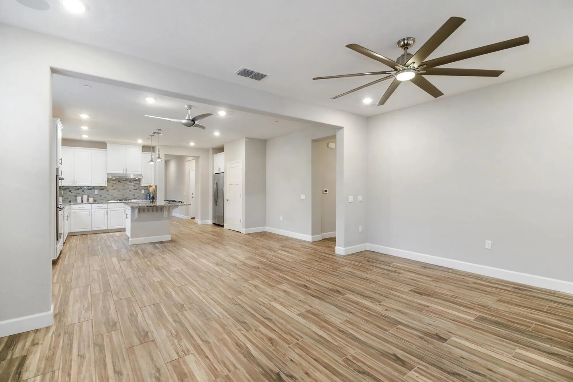 Property Slideshow image 13 of 58 | 1007 calle real ln, El Dorado Hills, CA, 95762