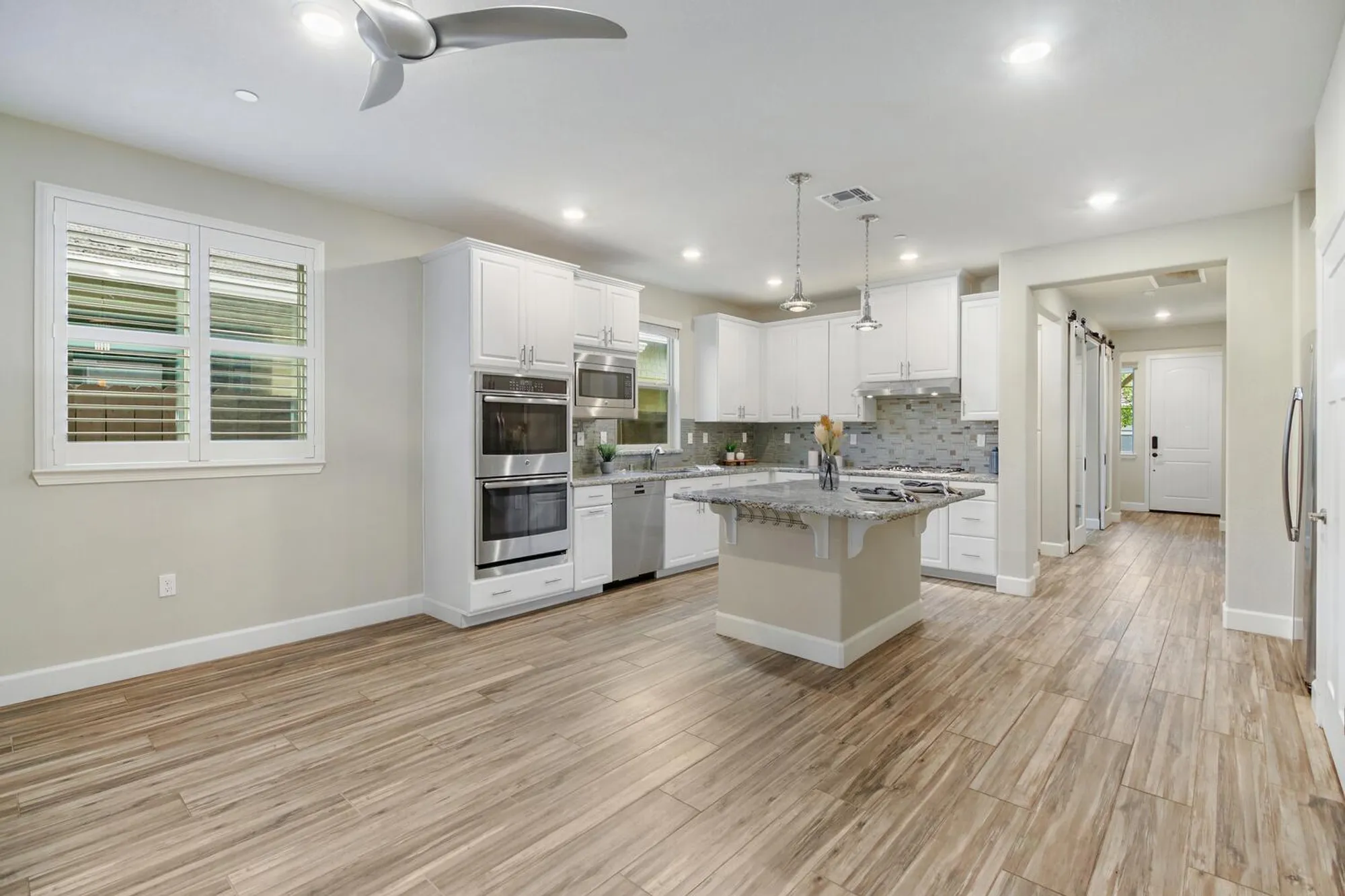 Property Slideshow image 16 of 58 | 1007 calle real ln, El Dorado Hills, CA, 95762