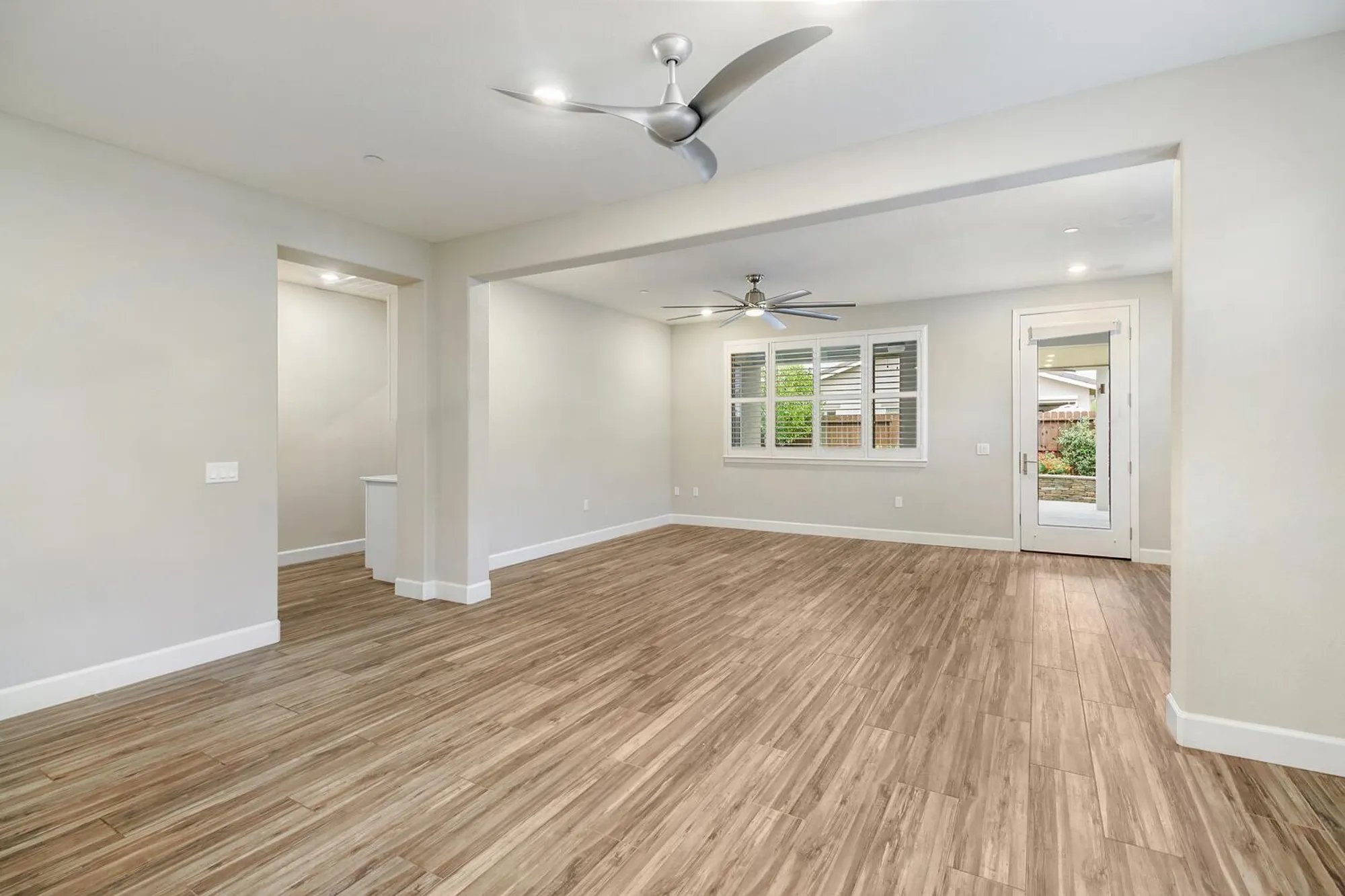 Property Slideshow image 9 of 58 | 1007 calle real ln, El Dorado Hills, CA, 95762