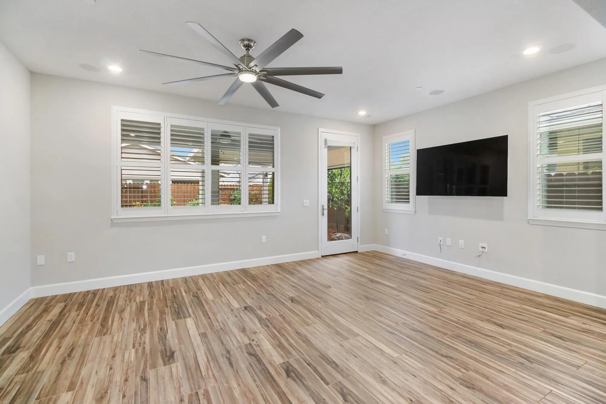 Property Slideshow image 11 of 58 | 1007 calle real ln, El Dorado Hills, CA, 95762