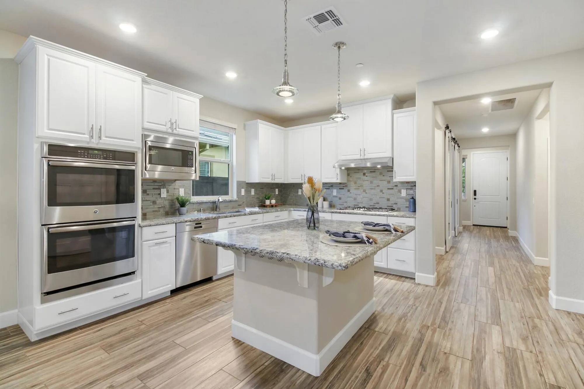 Property Slideshow image 17 of 58 | 1007 calle real ln, El Dorado Hills, CA, 95762