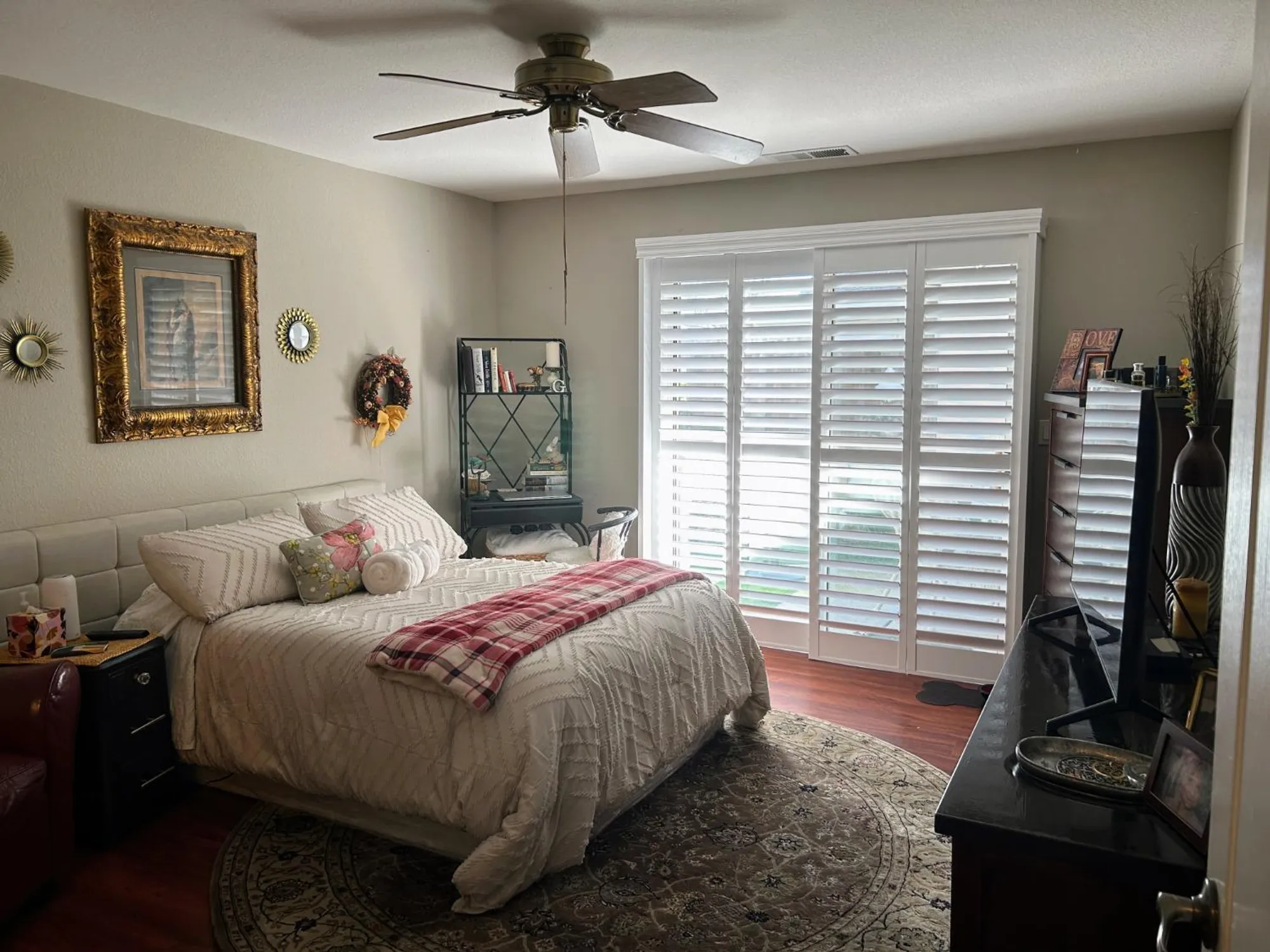 Property Slideshow image 19 of 43 | 677 village dr, Galt, CA, 95632