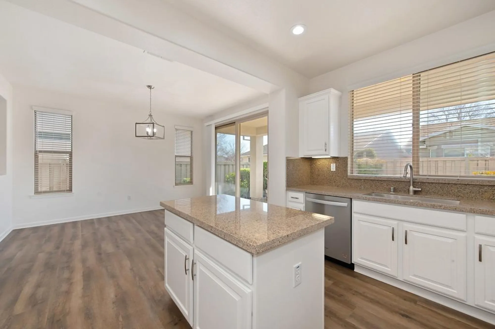 Property Slideshow image 17 of 33 | 1347 freschi ln, Lincoln, CA, 95648