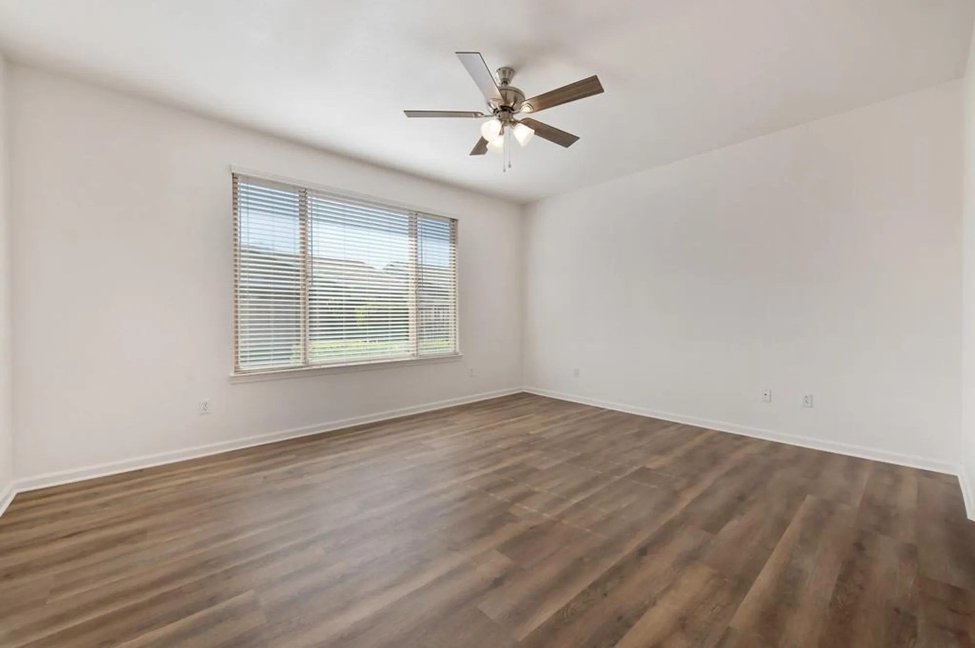 Property Slideshow image 23 of 33 | 1347 freschi ln, Lincoln, CA, 95648