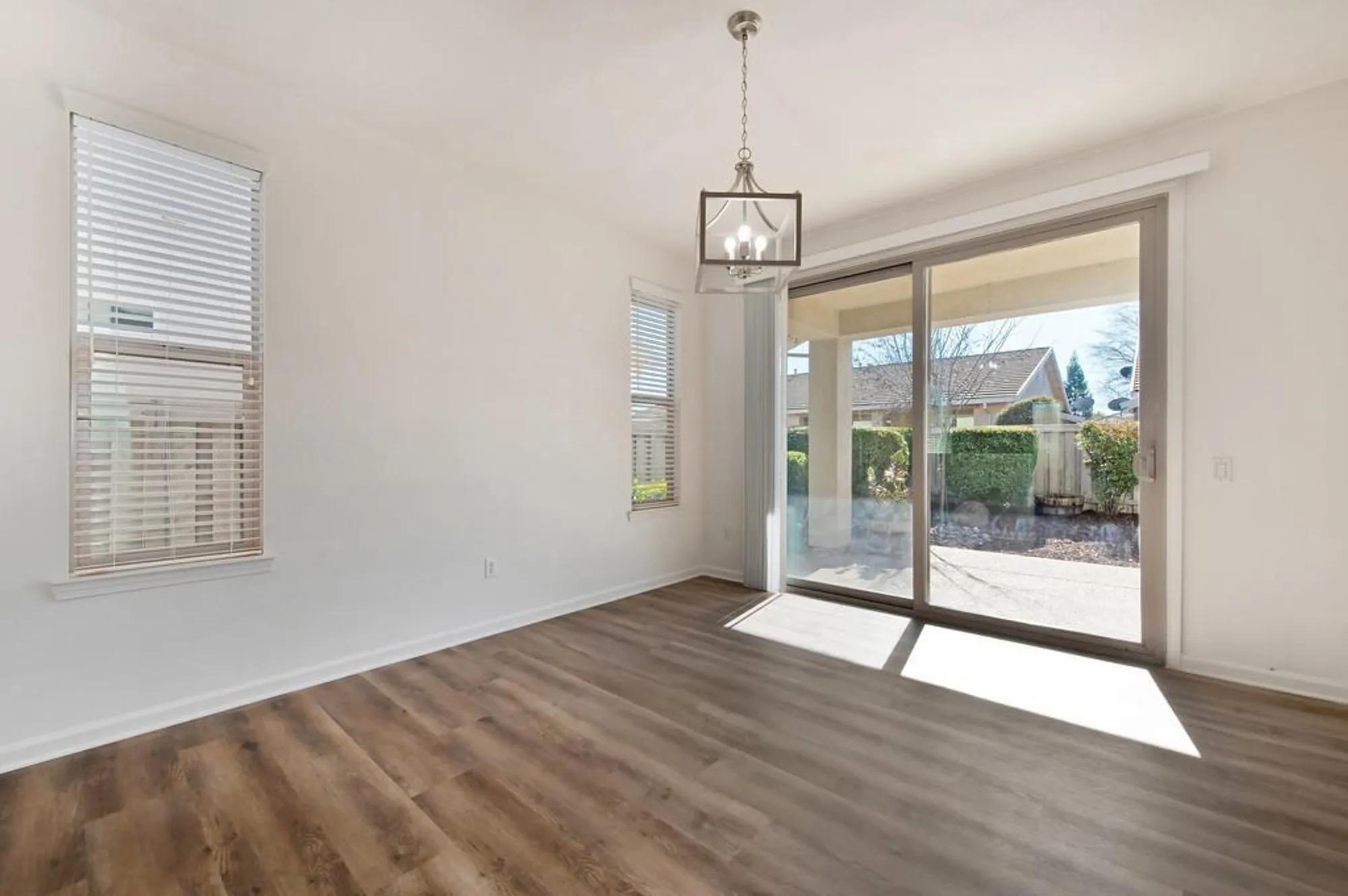 Property Slideshow image 12 of 33 | 1347 freschi ln, Lincoln, CA, 95648