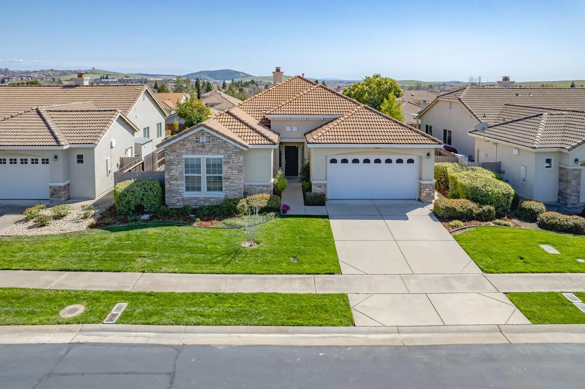 Property Slideshow image 3 of 68 | 3217 four seasons dr, El Dorado Hills, CA, 95762