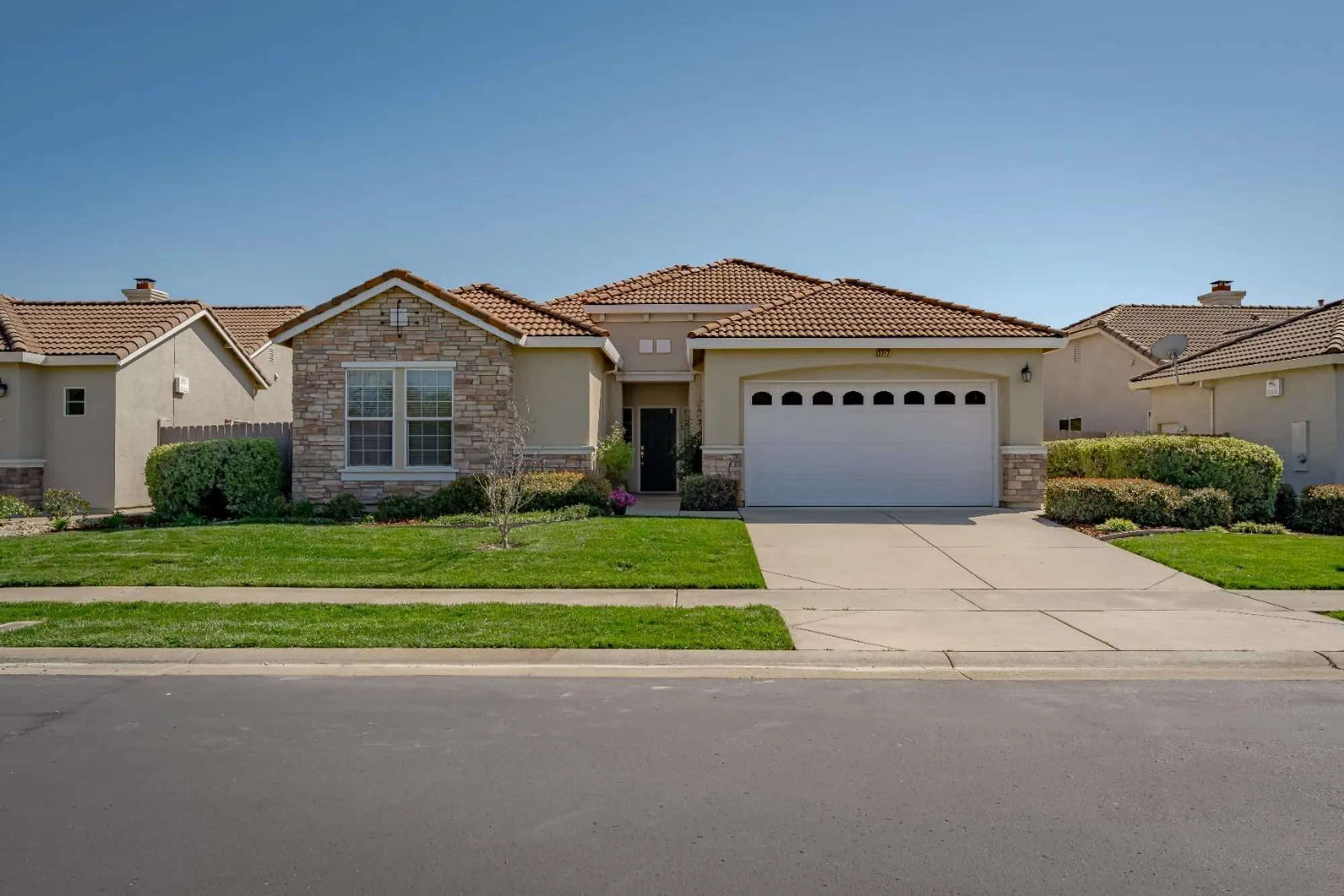 Property Slideshow image 4 of 68 | 3217 four seasons dr, El Dorado Hills, CA, 95762