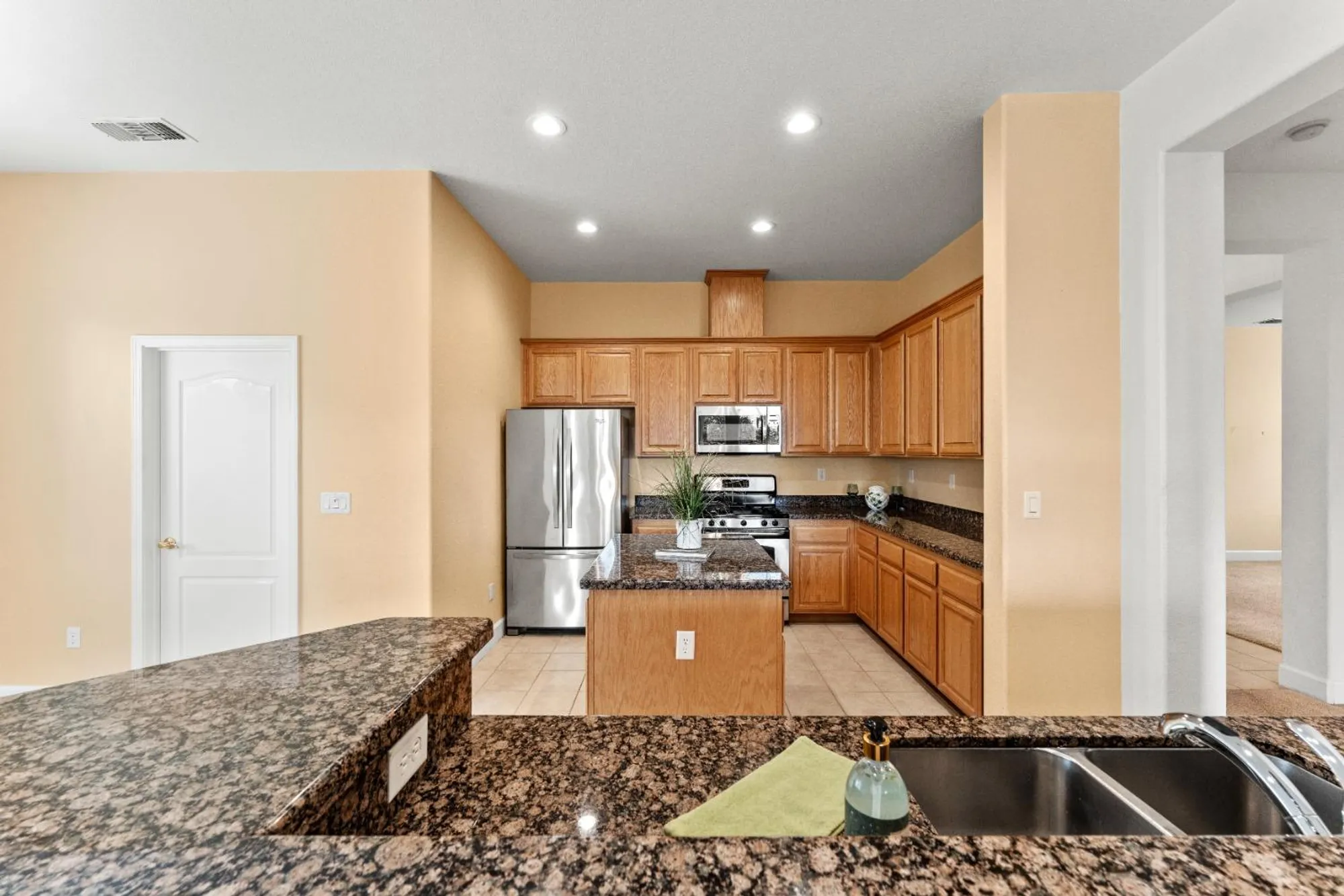 Property Slideshow image 11 of 68 | 3217 four seasons dr, El Dorado Hills, CA, 95762