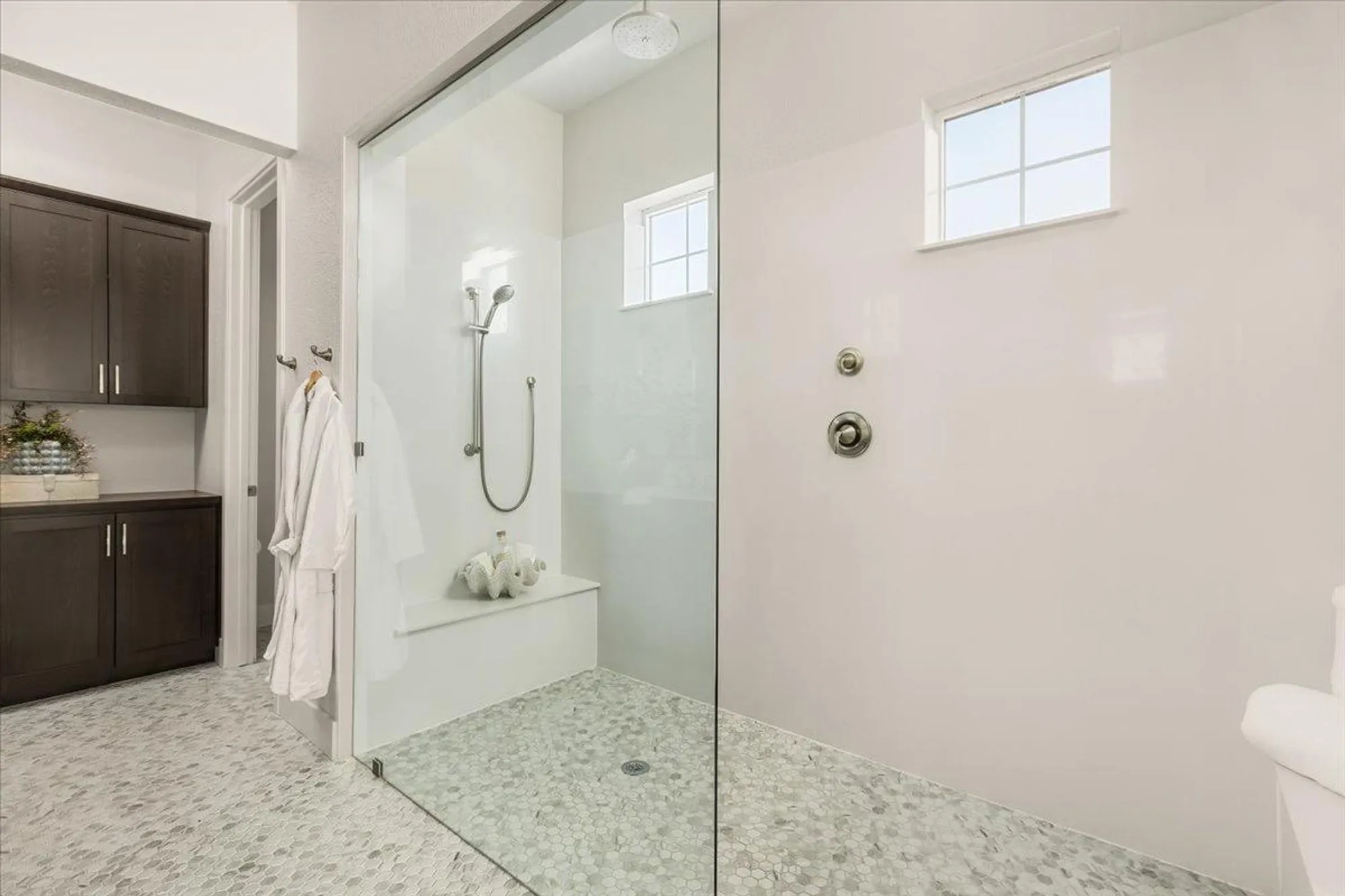 Property Slideshow image 31 of 82 | 772 lodge ln, Lincoln, CA, 95648