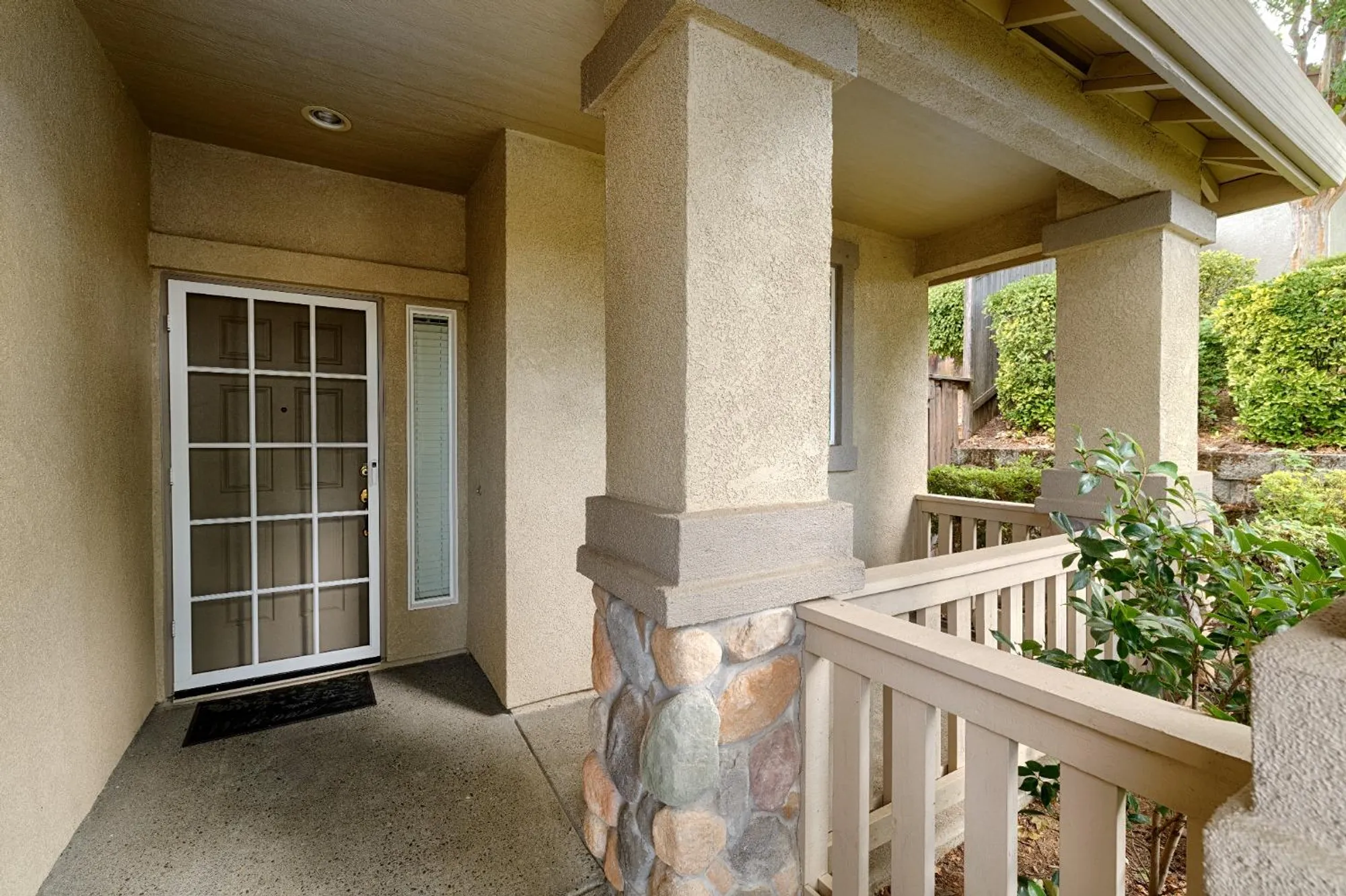 Property Slideshow image 10 of 26 | 3005 chimney ct, Rocklin, CA, 95765