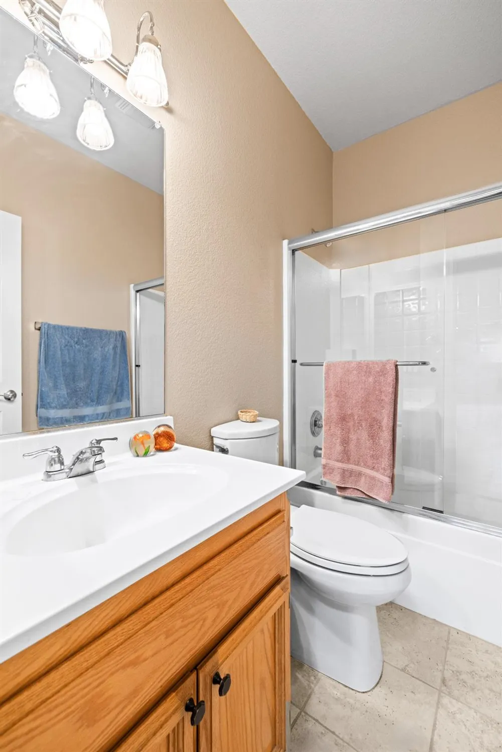 Property Slideshow image 23 of 26 | 3005 chimney ct, Rocklin, CA, 95765