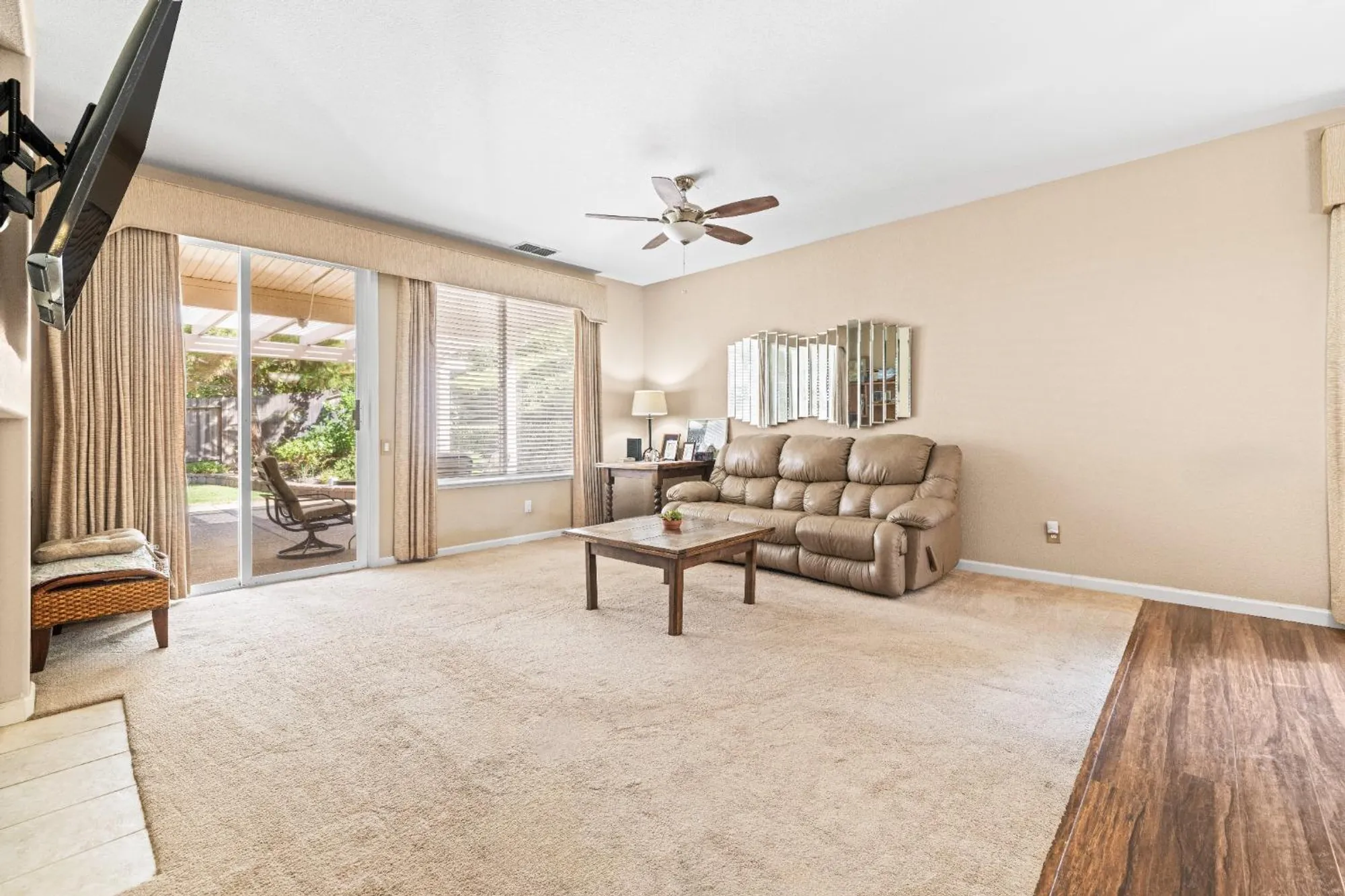 Property Slideshow image 16 of 26 | 3005 chimney ct, Rocklin, CA, 95765