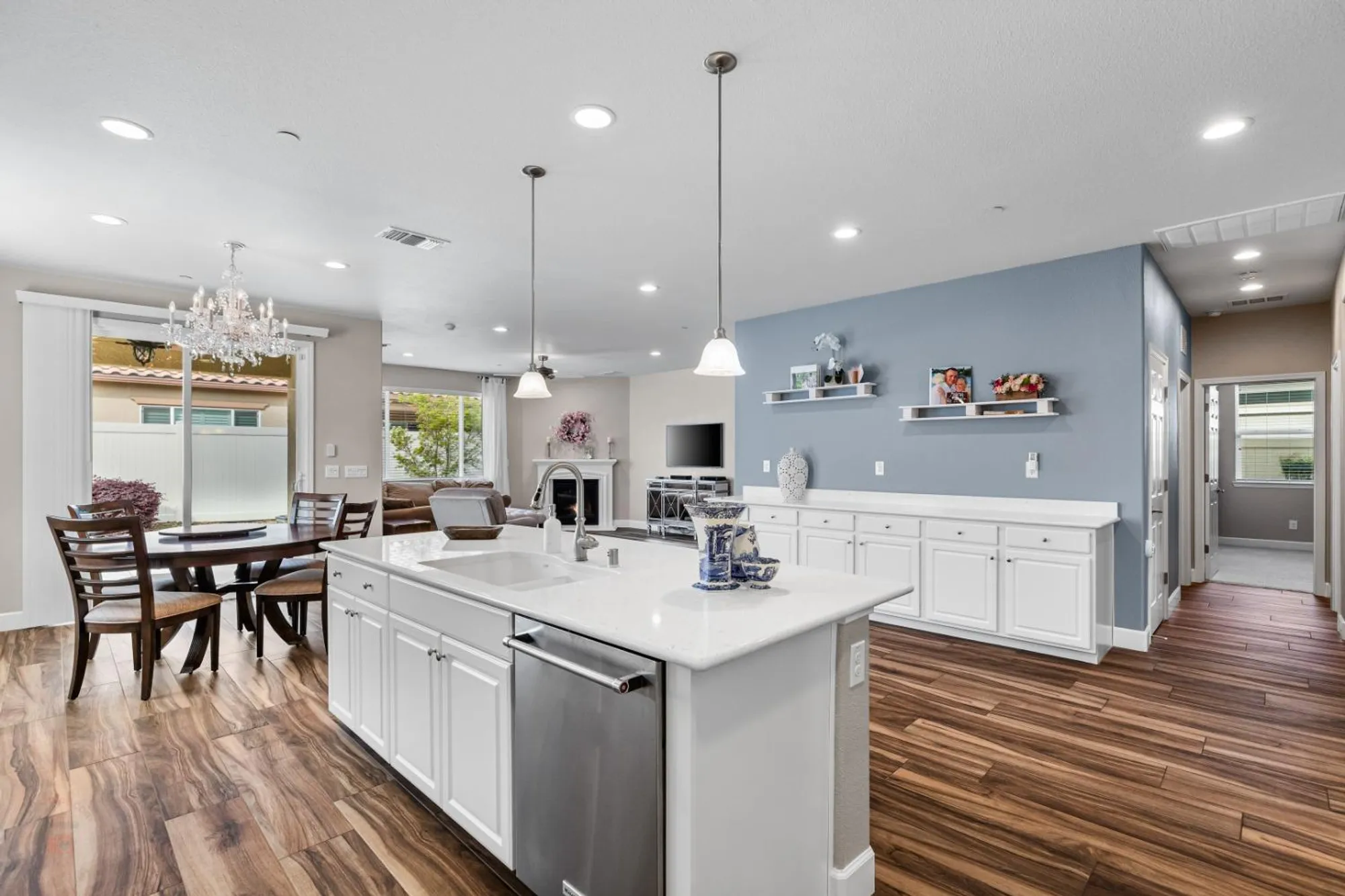 Property Slideshow image 17 of 88 | 1324 chestnut hill dr, Manteca, CA, 95336