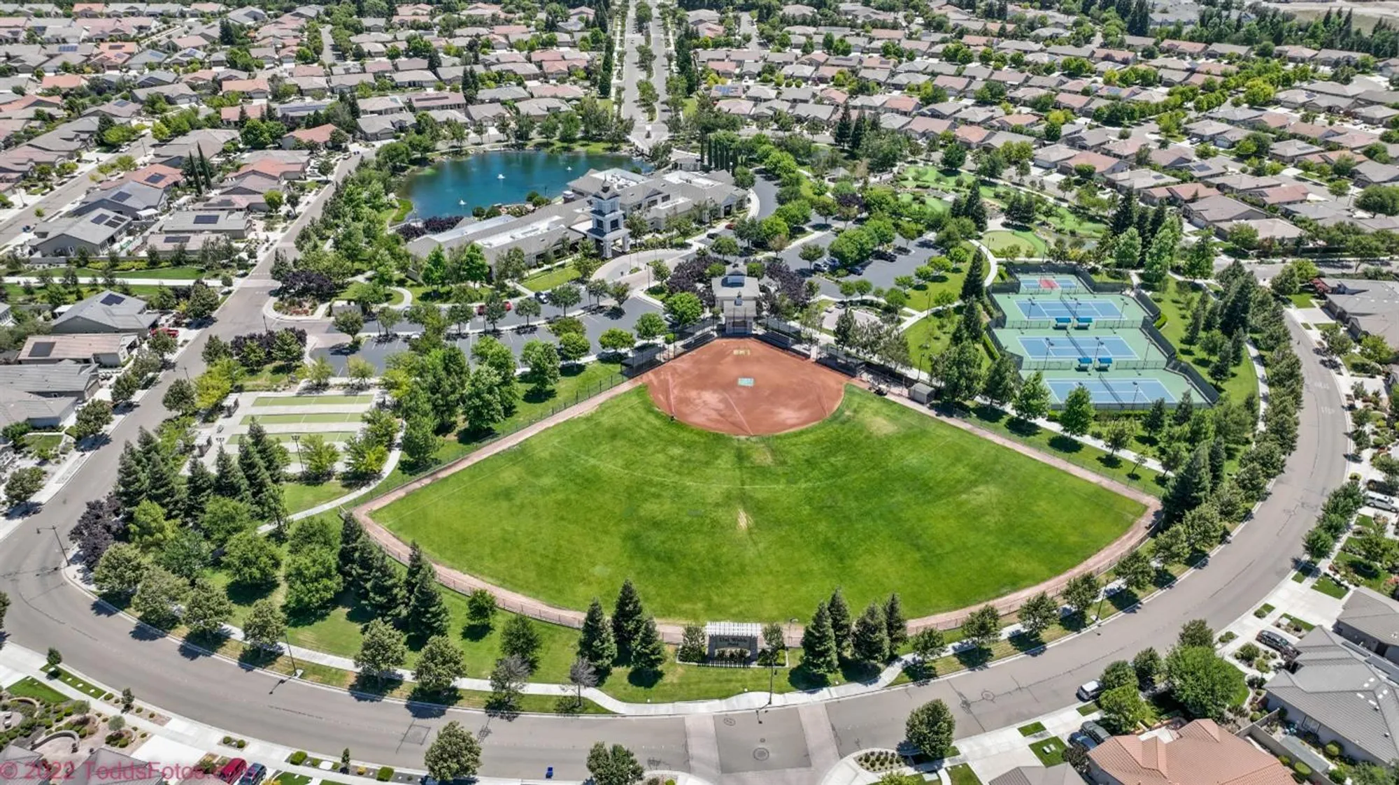 Property Slideshow image 65 of 88 | 1324 chestnut hill dr, Manteca, CA, 95336